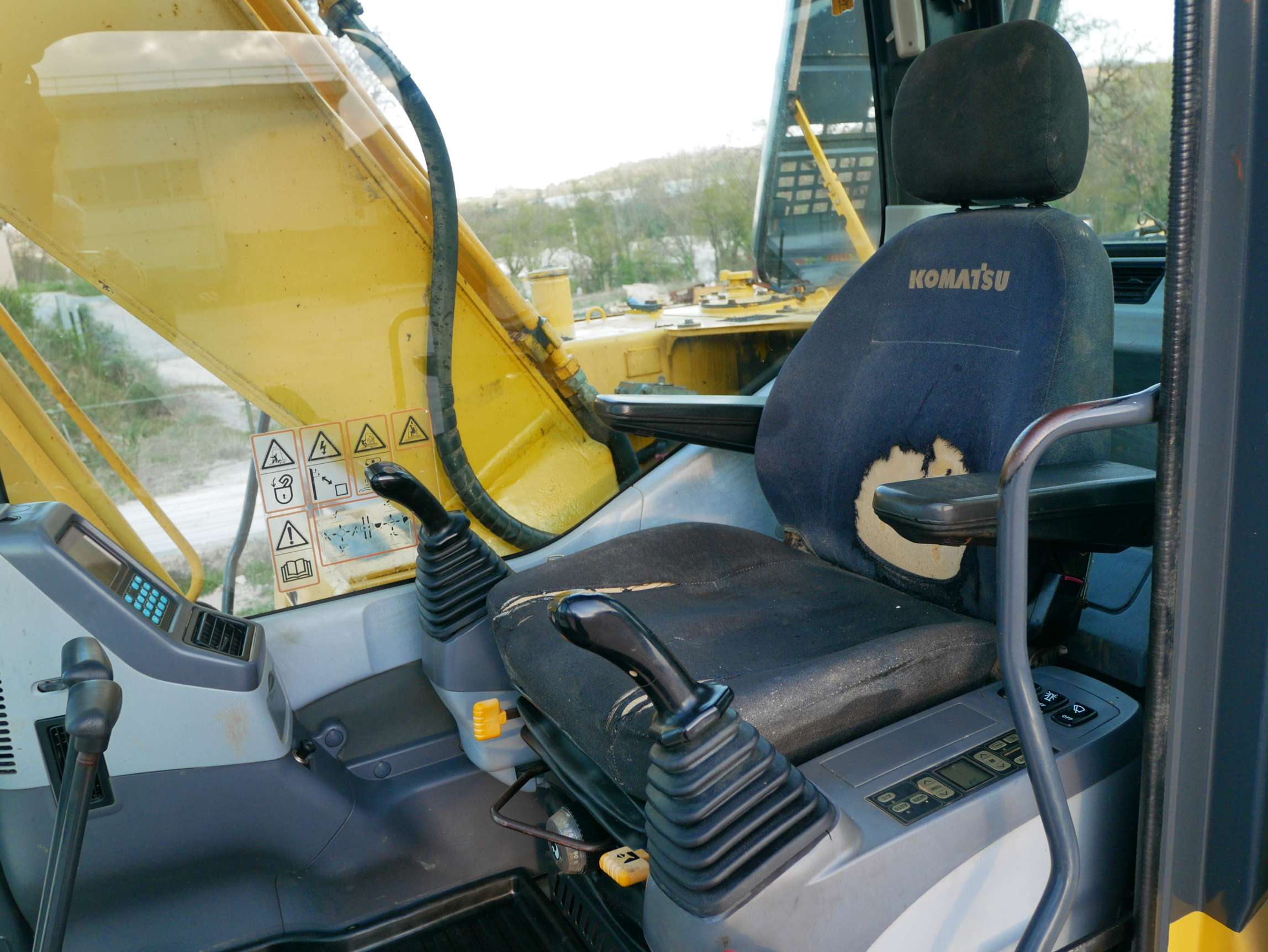 Escavatore cingolato Komatsu PC180NLC-7K in vendita - foto 14