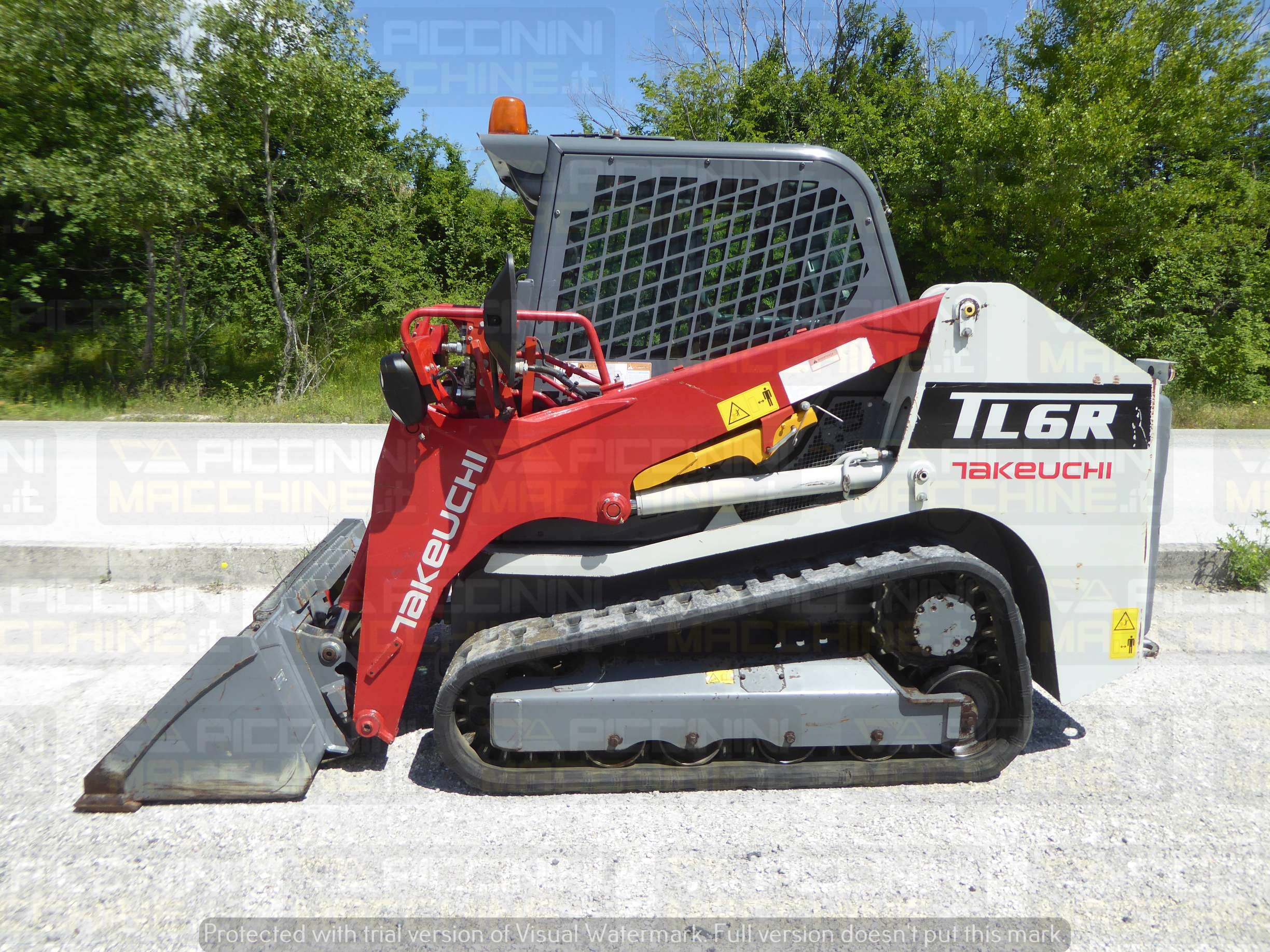 Pala cingolata Takeuchi TL6R in vendita - foto 1