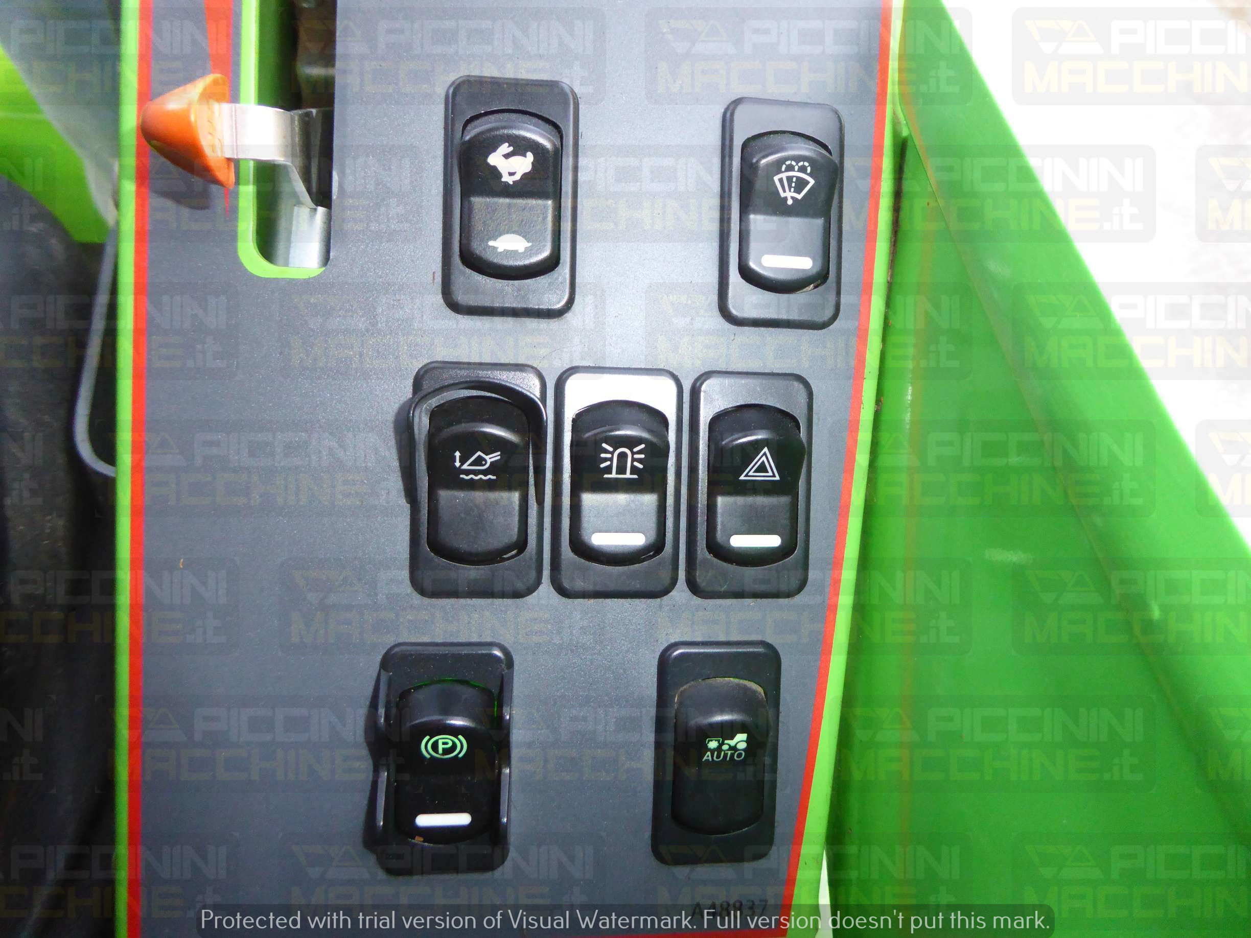 Pala gommata Avant 760I in vendita - foto 13