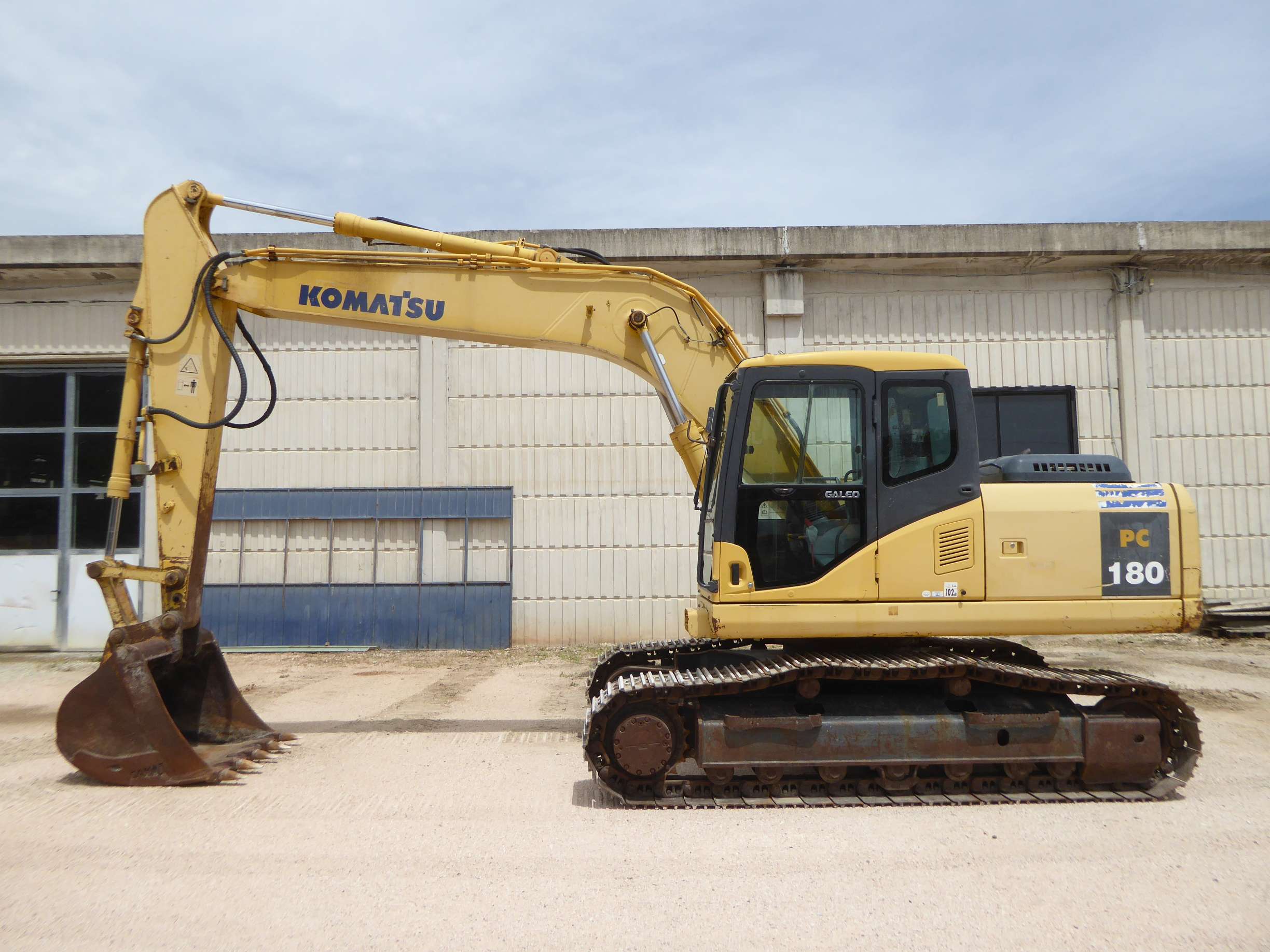 Escavatore cingolato Komatsu PC180NLC-7K in vendita - foto 1