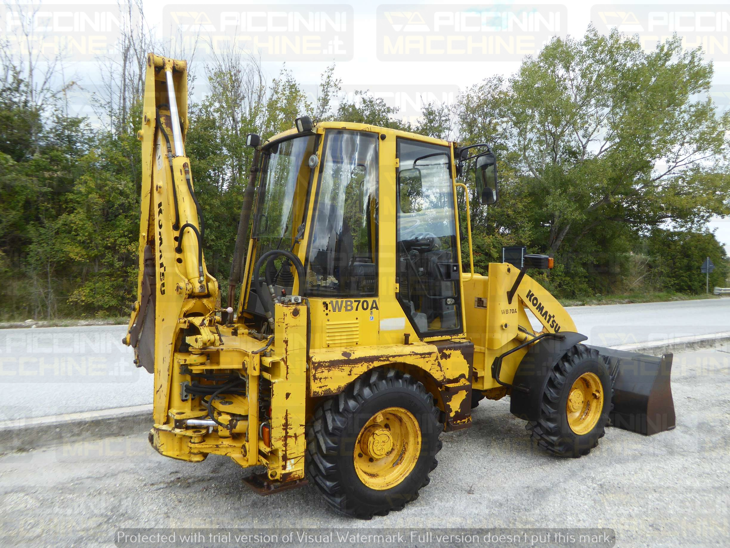 Terna articolata Komatsu WB70A in vendita - foto 4