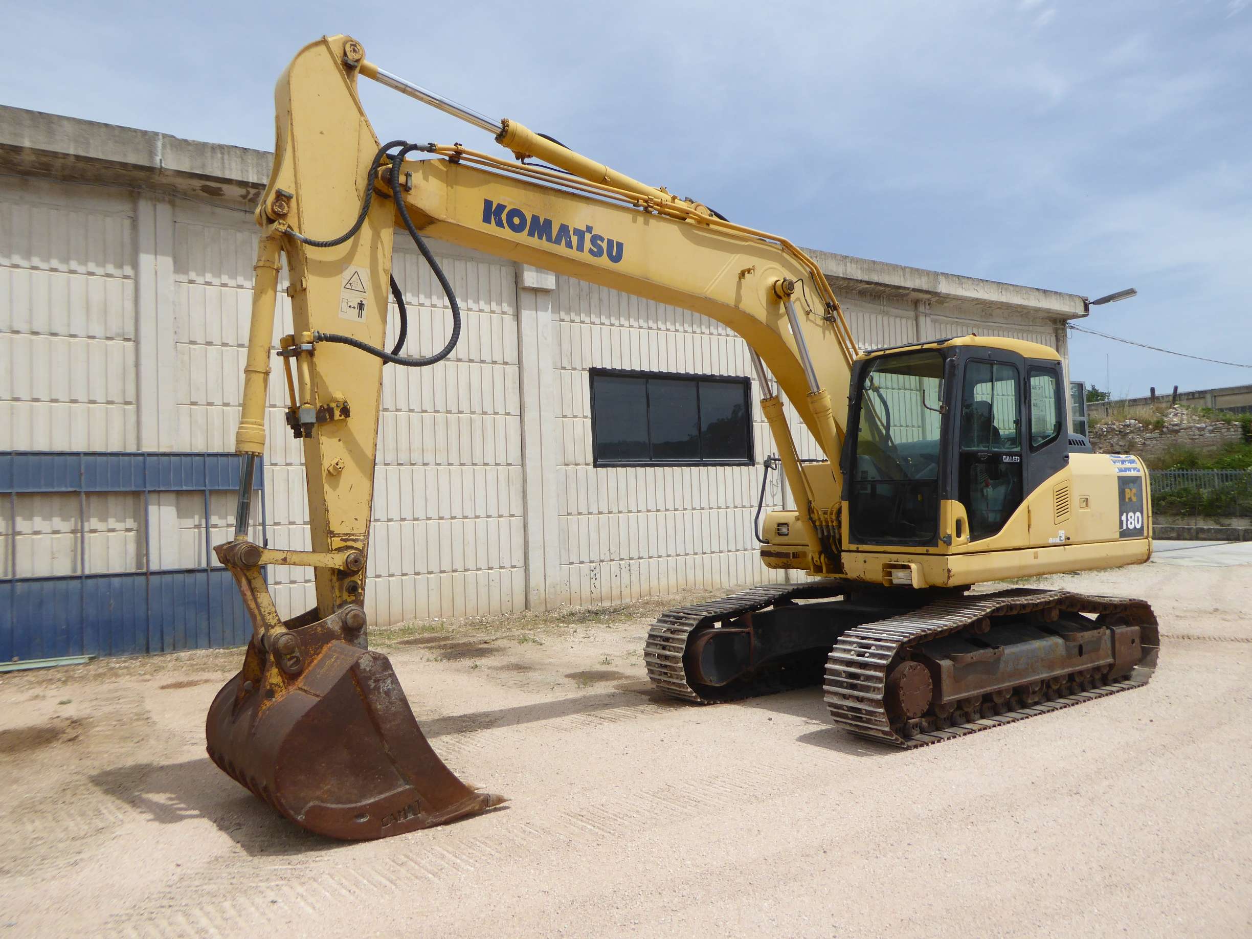 Escavatore cingolato Komatsu PC180NLC-7K in vendita - foto 2