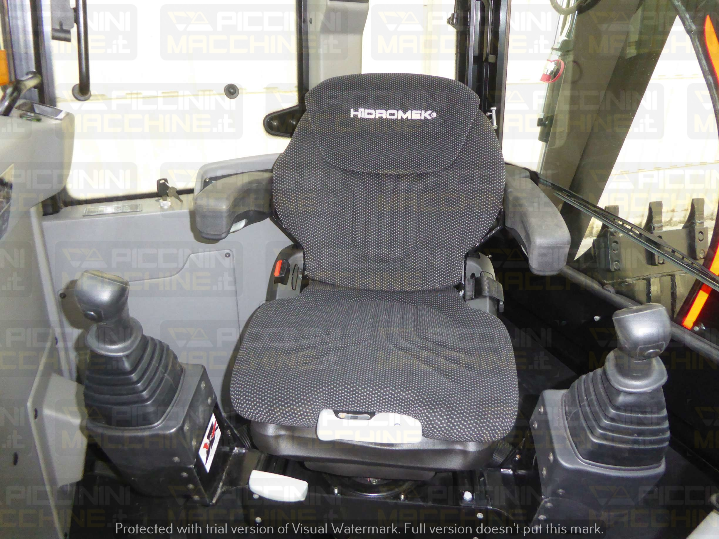 Terna rigida Hidromek HMK62SS in vendita - foto 9