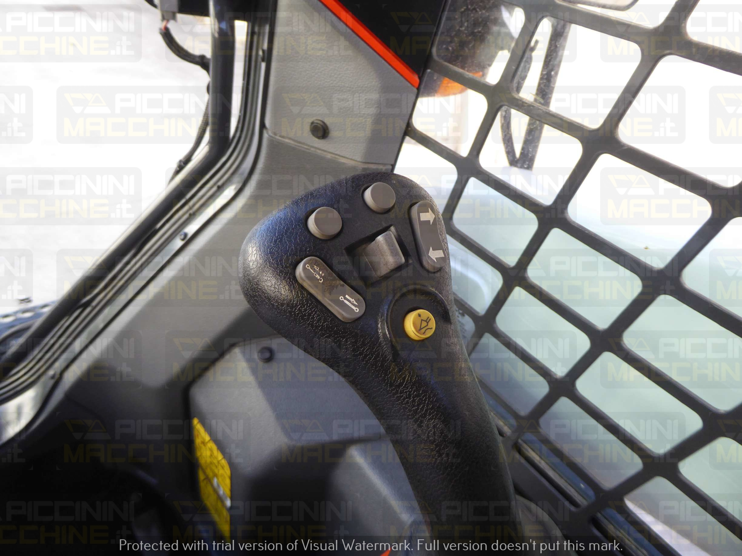 Minipala gommata Bobcat S66 in vendita - foto 11
