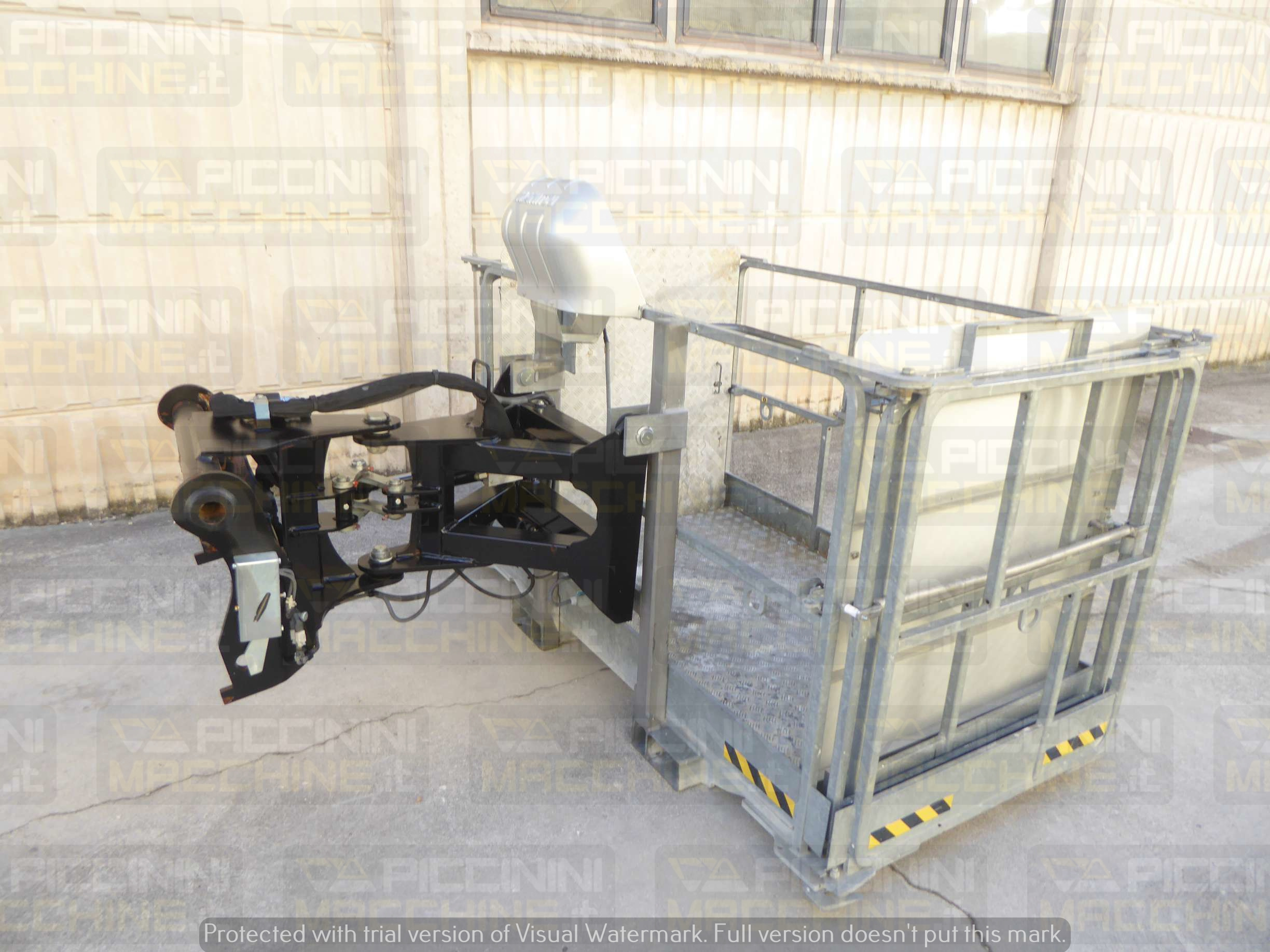 Sollevatore telescopico Manitou MRT3050 PLUS PRIVILEGE in vendita - foto 9