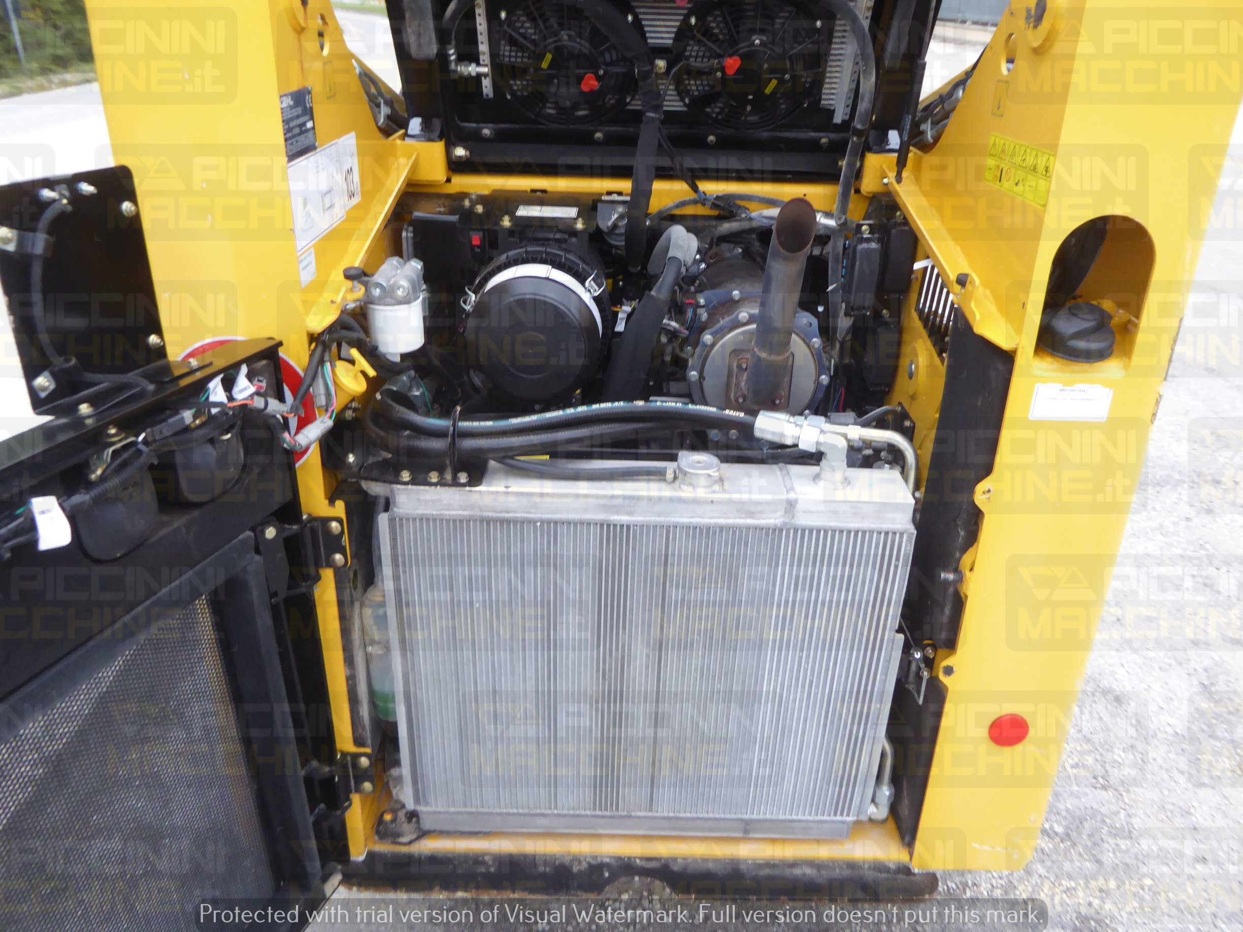 Pala cingolata Gehl RT165 HF in vendita - foto 14