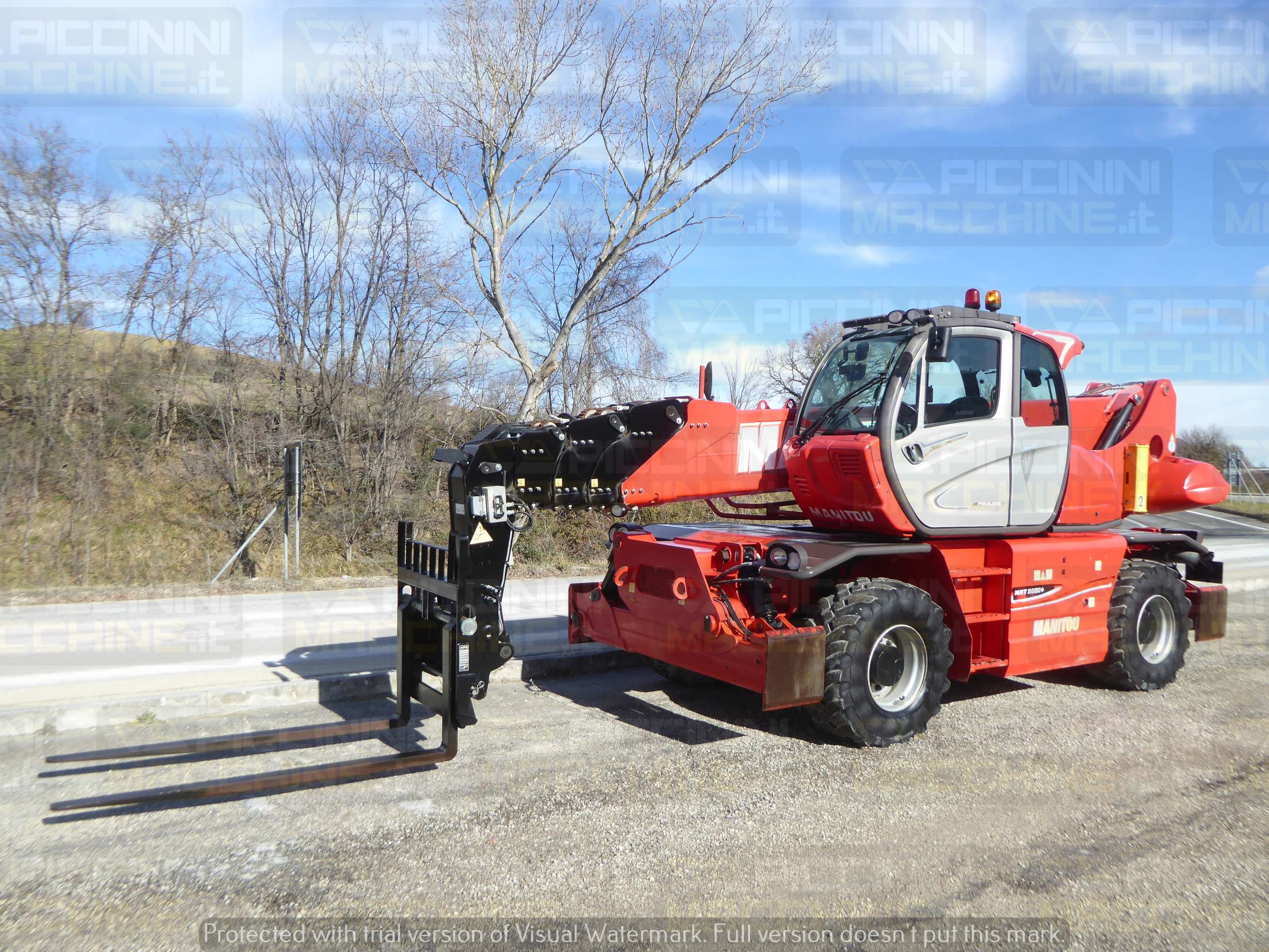 Sollevatore telescopico Manitou MRT3050 PLUS PRIVILEGE in vendita - foto 2