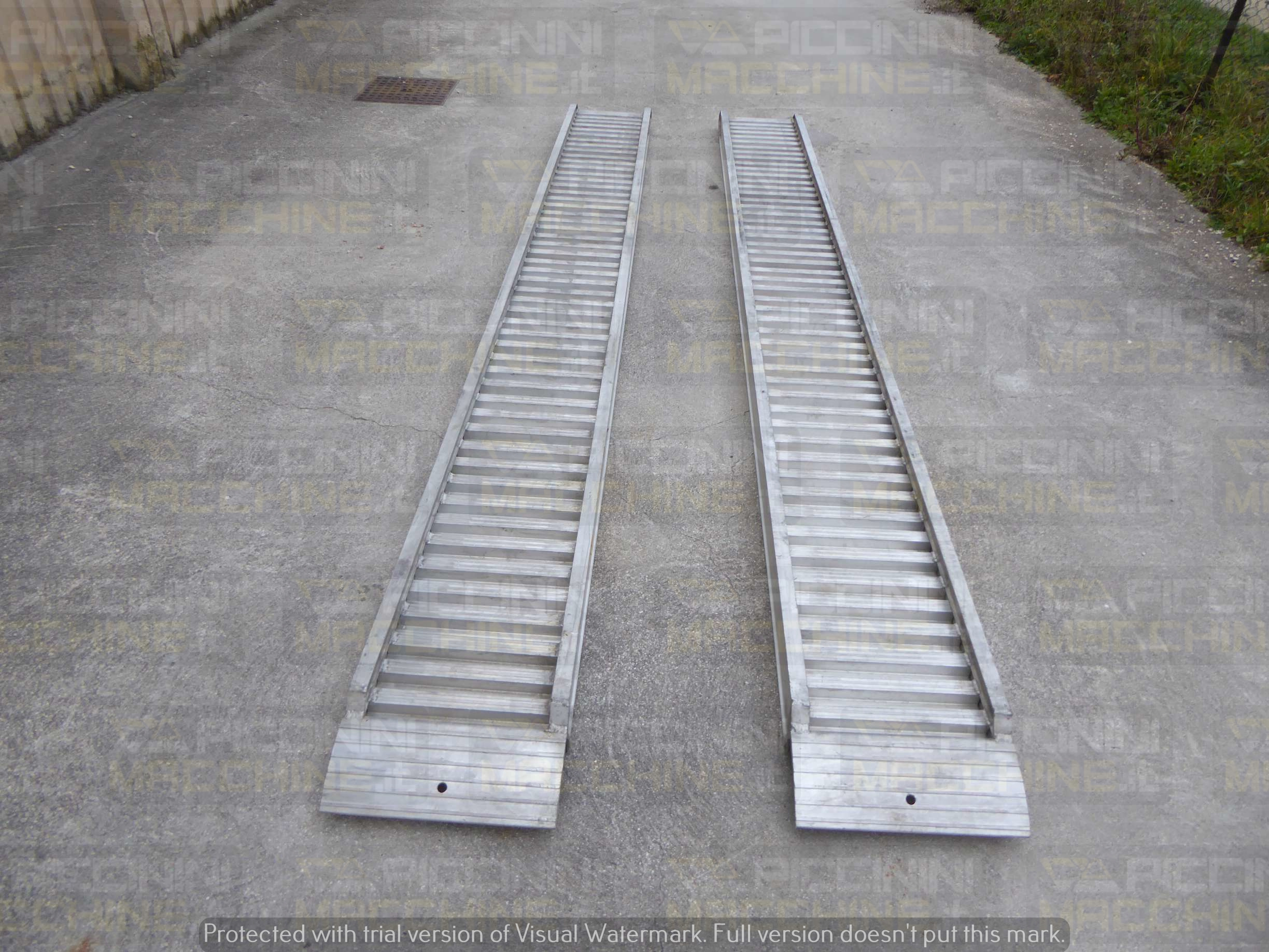 Rampe di carico CLM modello 100.35 in vendita - foto 4