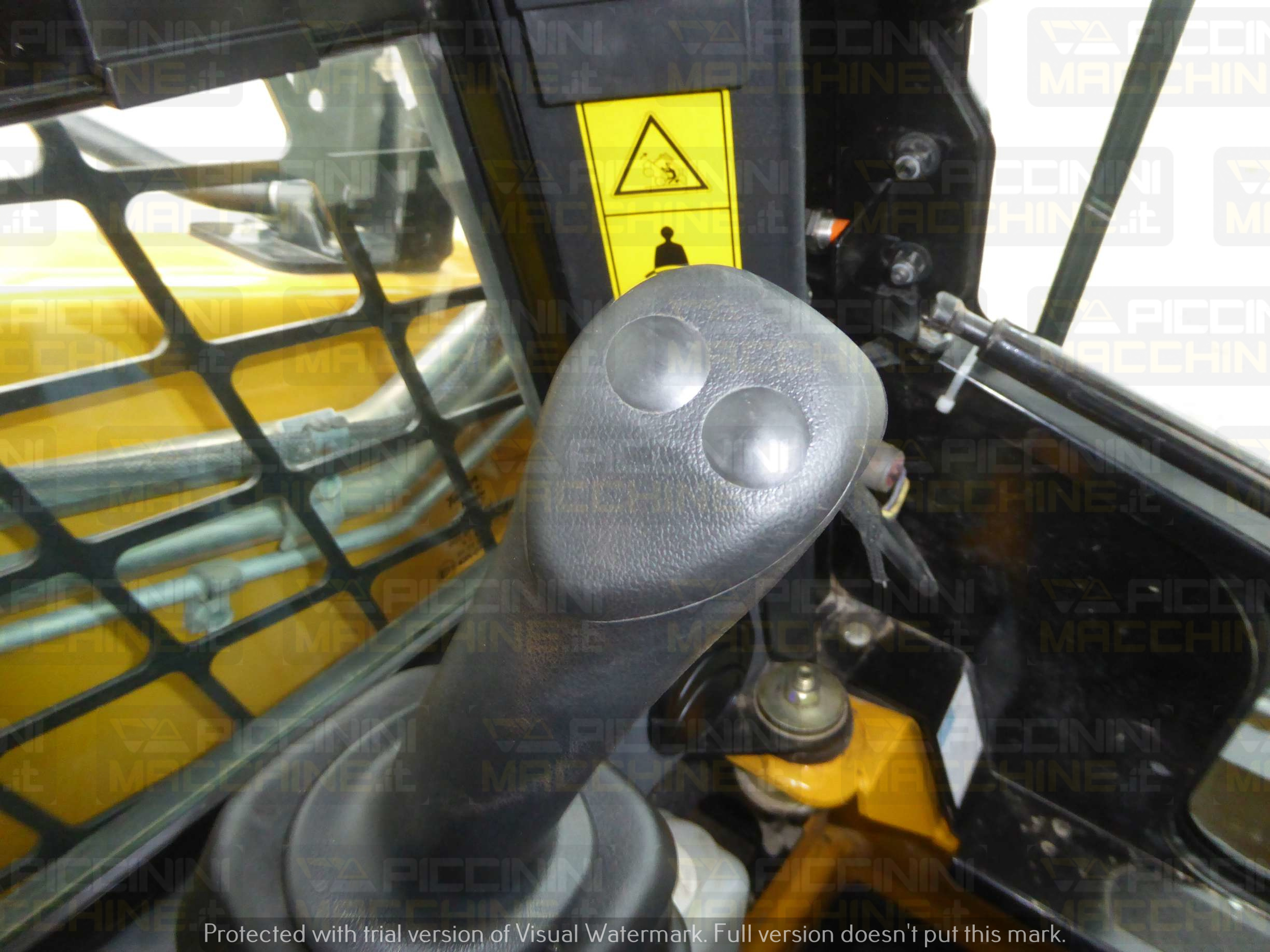 Pala cingolata Gehl RT165 HF in vendita - foto 13