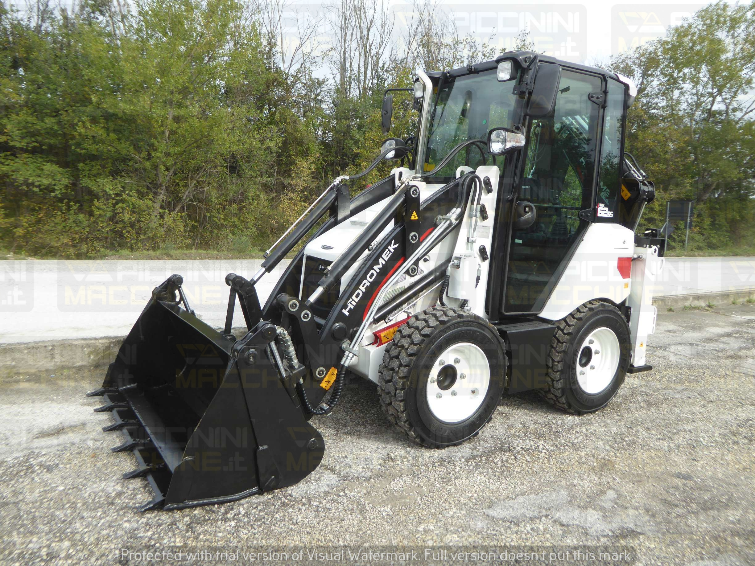 Terna rigida Hidromek HMK62SS in vendita - foto 2