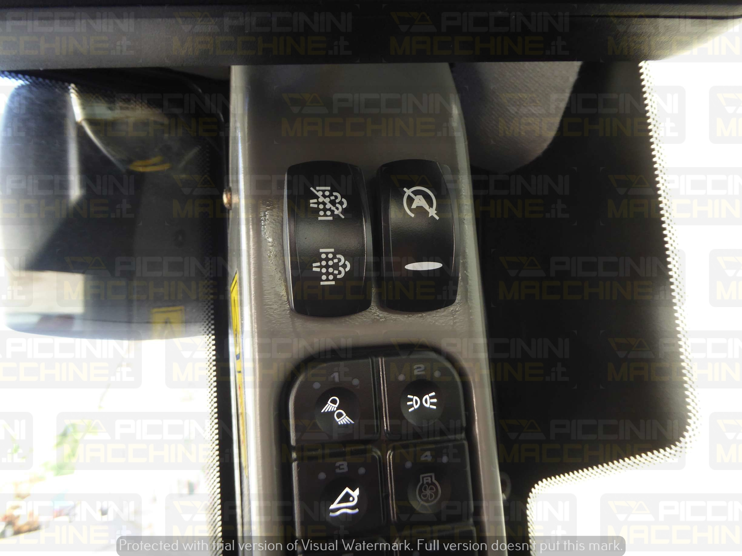 Minipala gommata JCB 270 HF in vendita - foto 11