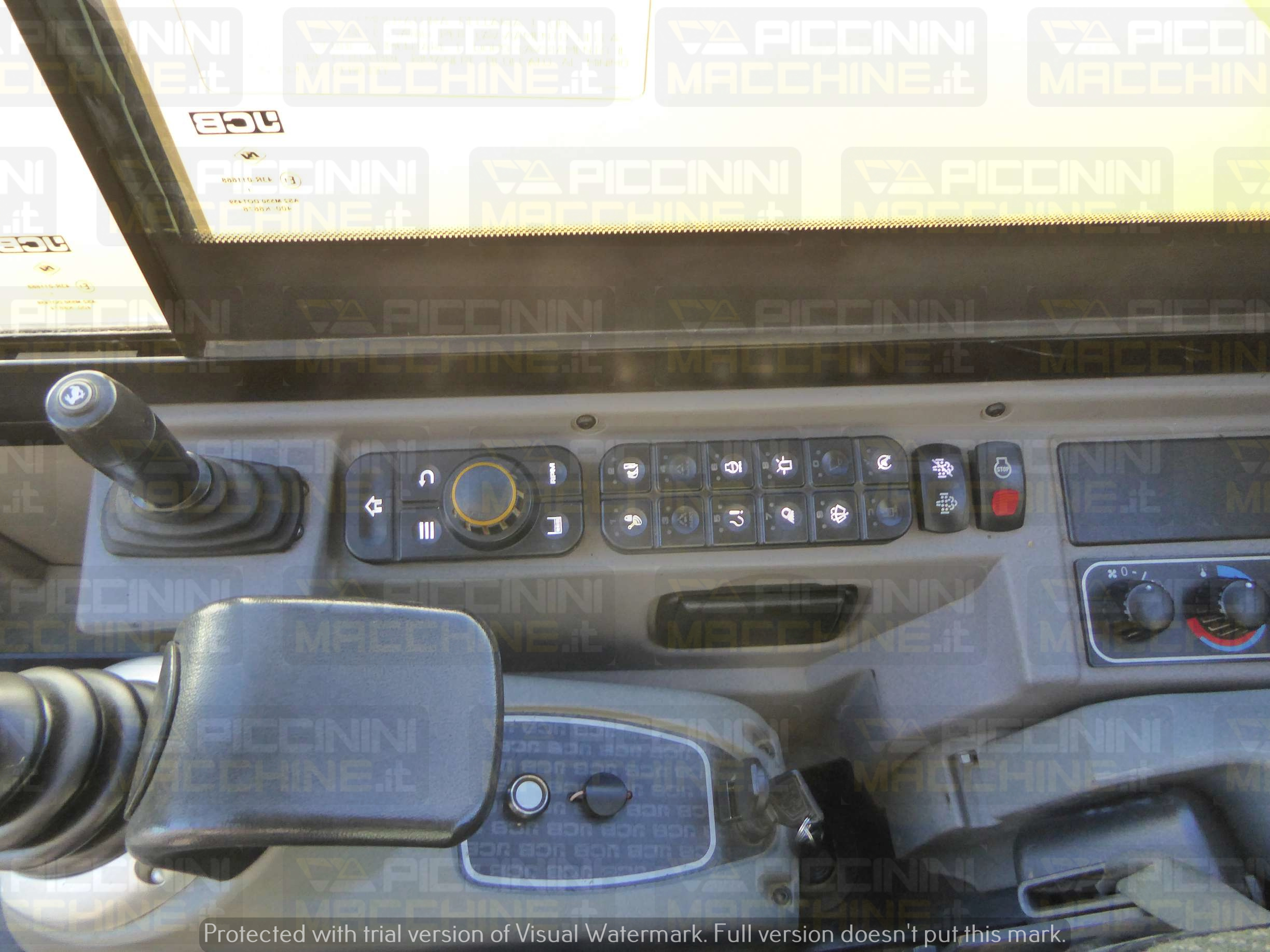 Escavatore cingolato JCB 85Z-2 in vendita - foto 16