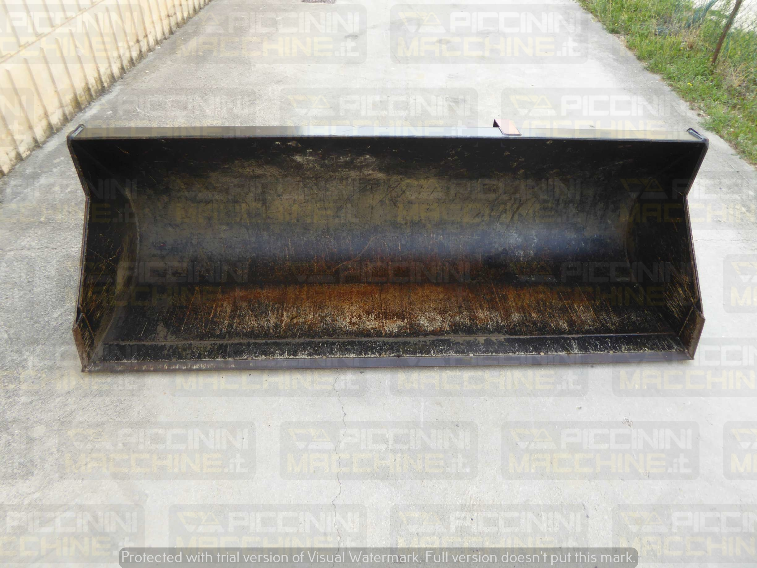 Benna anteriore Manitou CBR1000 in vendita - foto 1