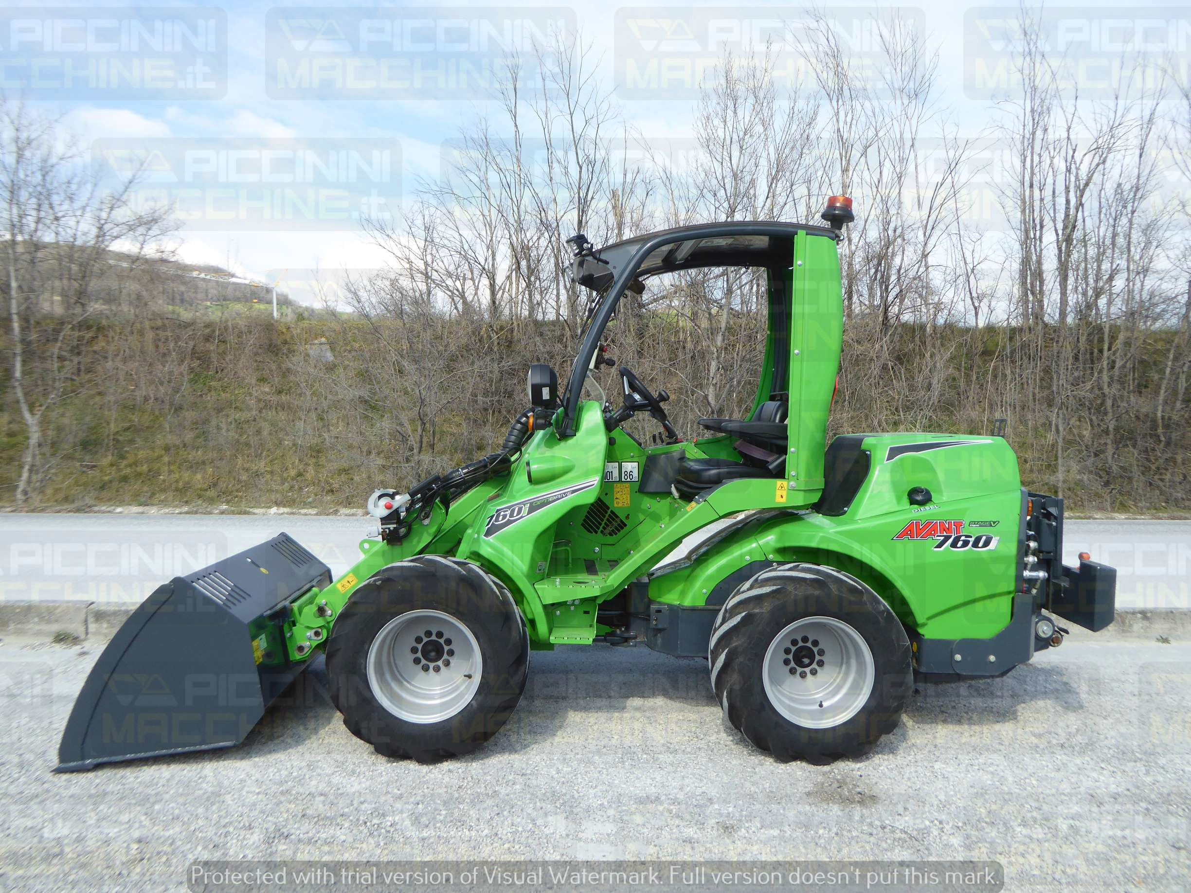 Pala gommata Avant 760I in vendita - foto 1