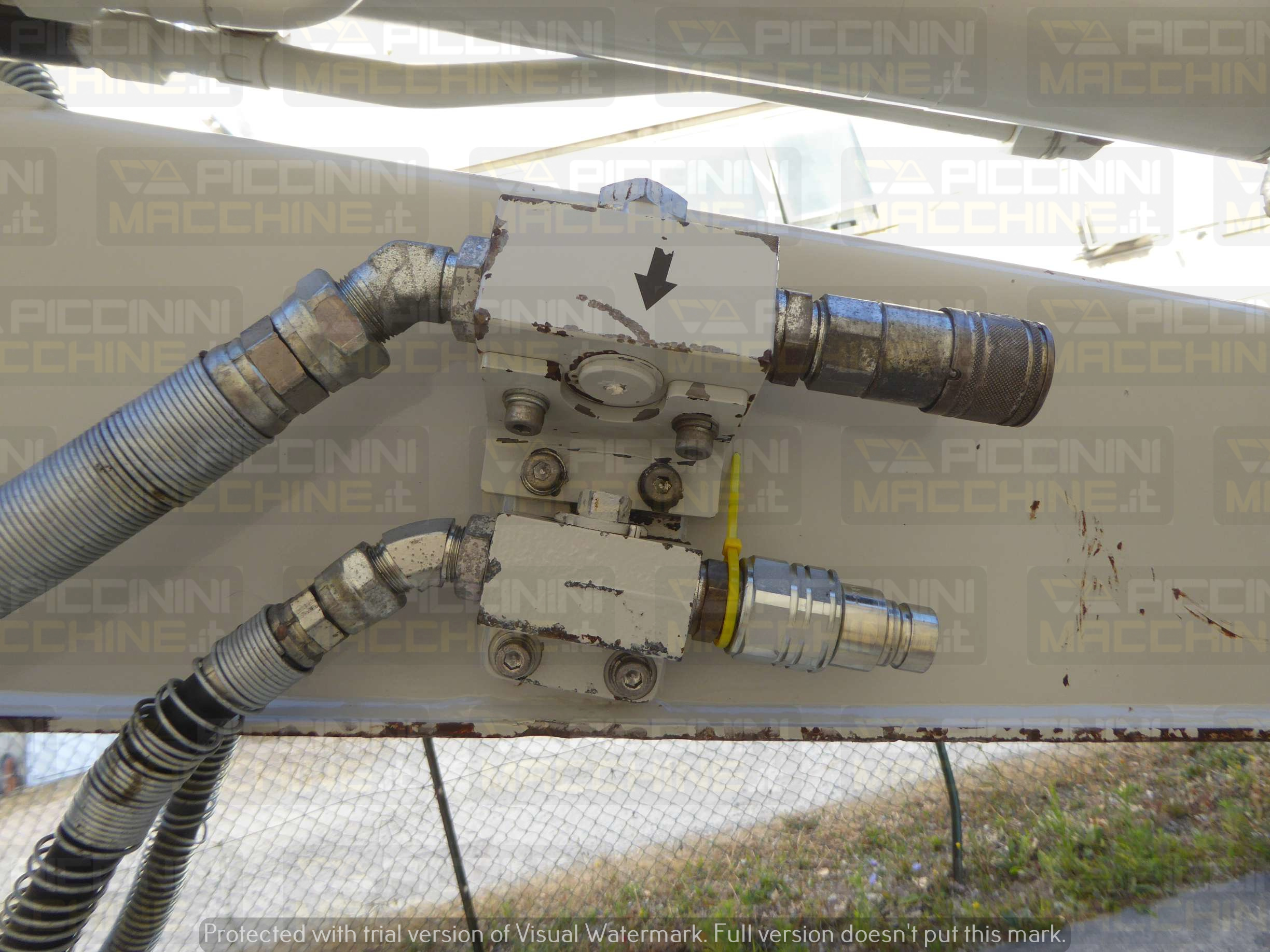 Escavatore cingolato Takeuchi TB257FR in vendita - foto 5