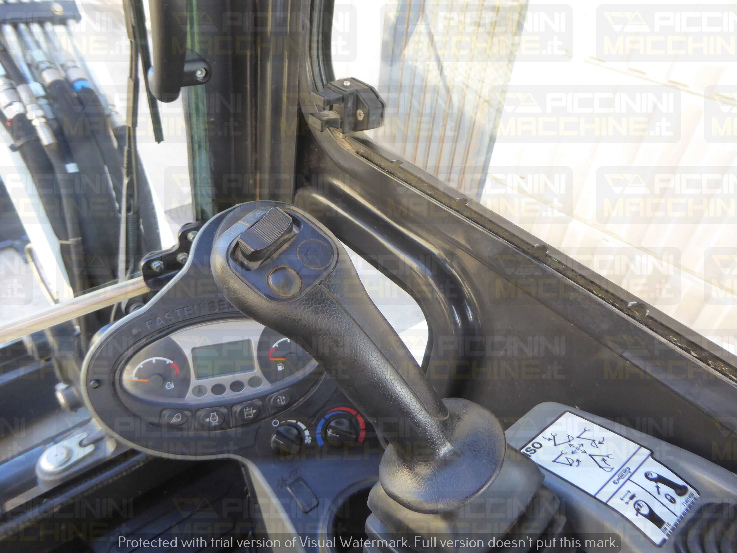 Miniescavatore Bobcat E55 in vendita - foto 13