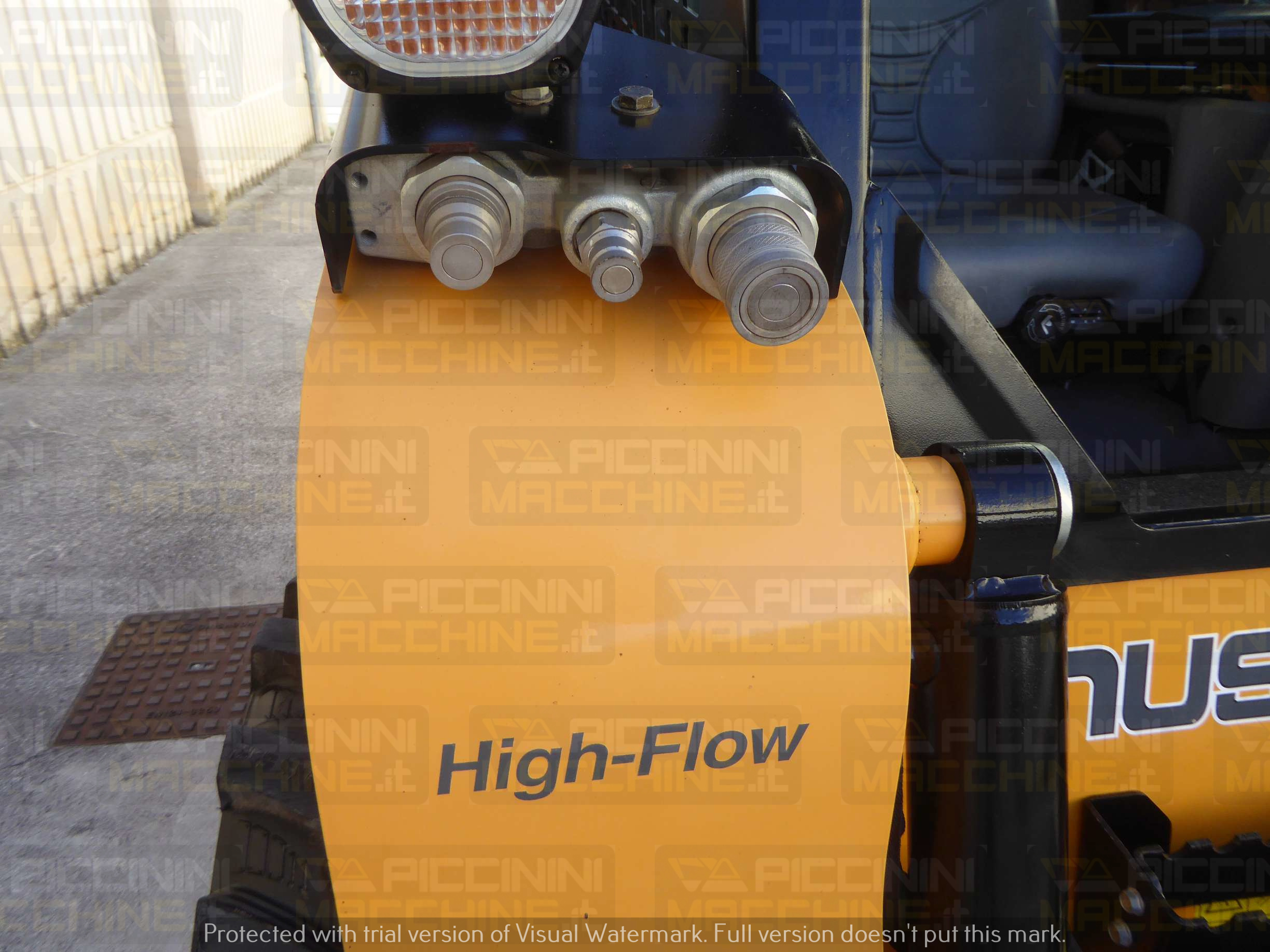 Minipala gommata Mustang 1900R HF in vendita - foto 7