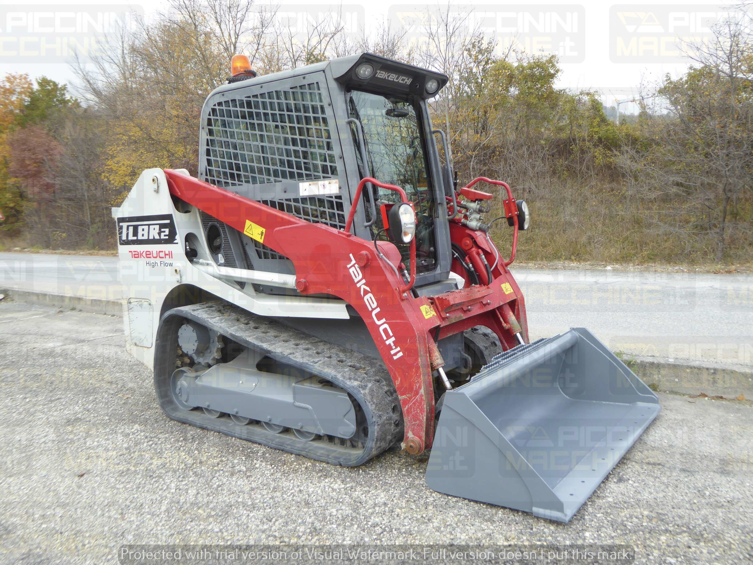 Pala cingolata Takeuchi TL8R-2 in vendita - foto 5