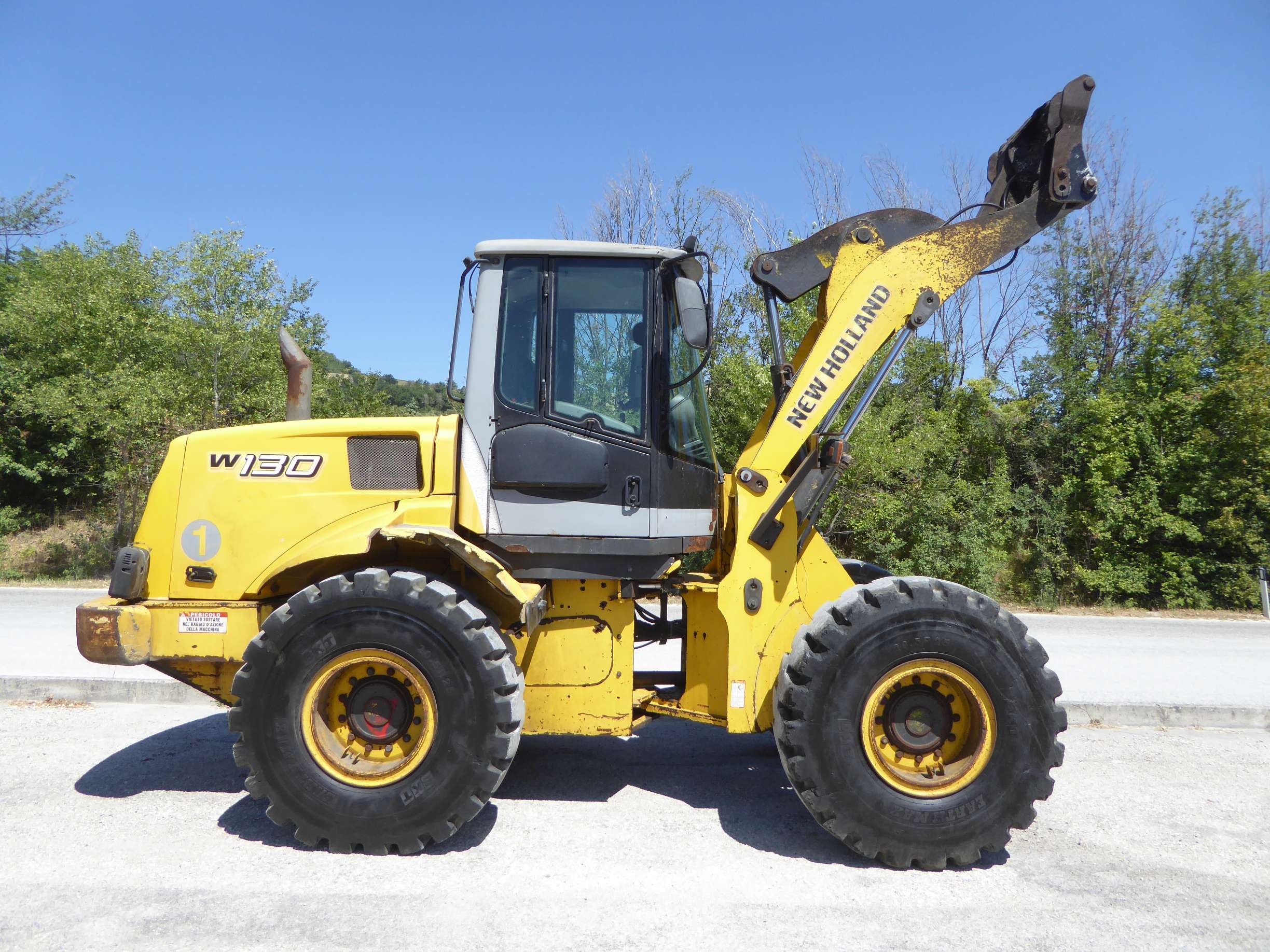 Pala gommata New Holland W130 in vendita - foto 4