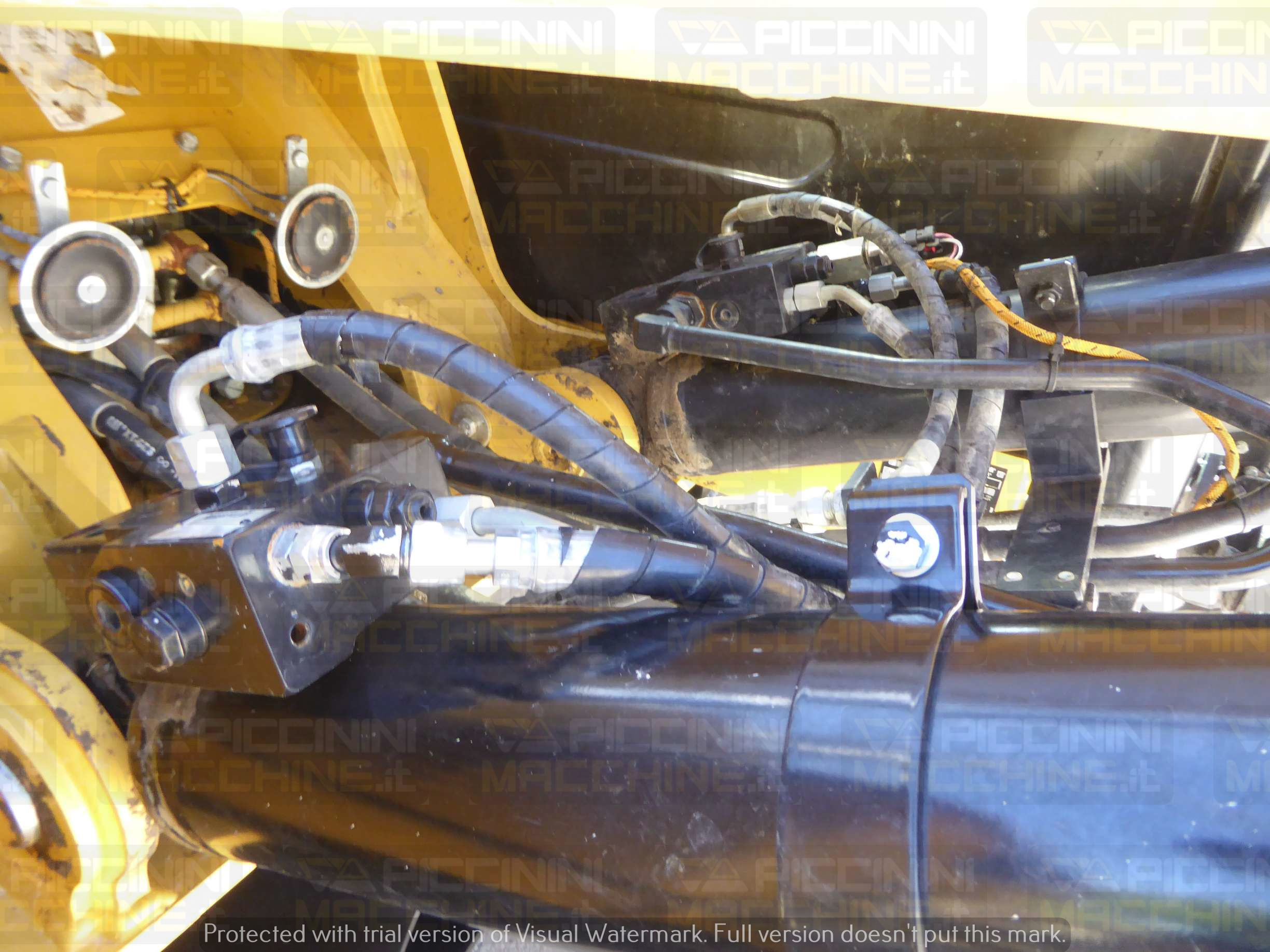 Escavatore cingolato Caterpillar 313FL in vendita - foto 7