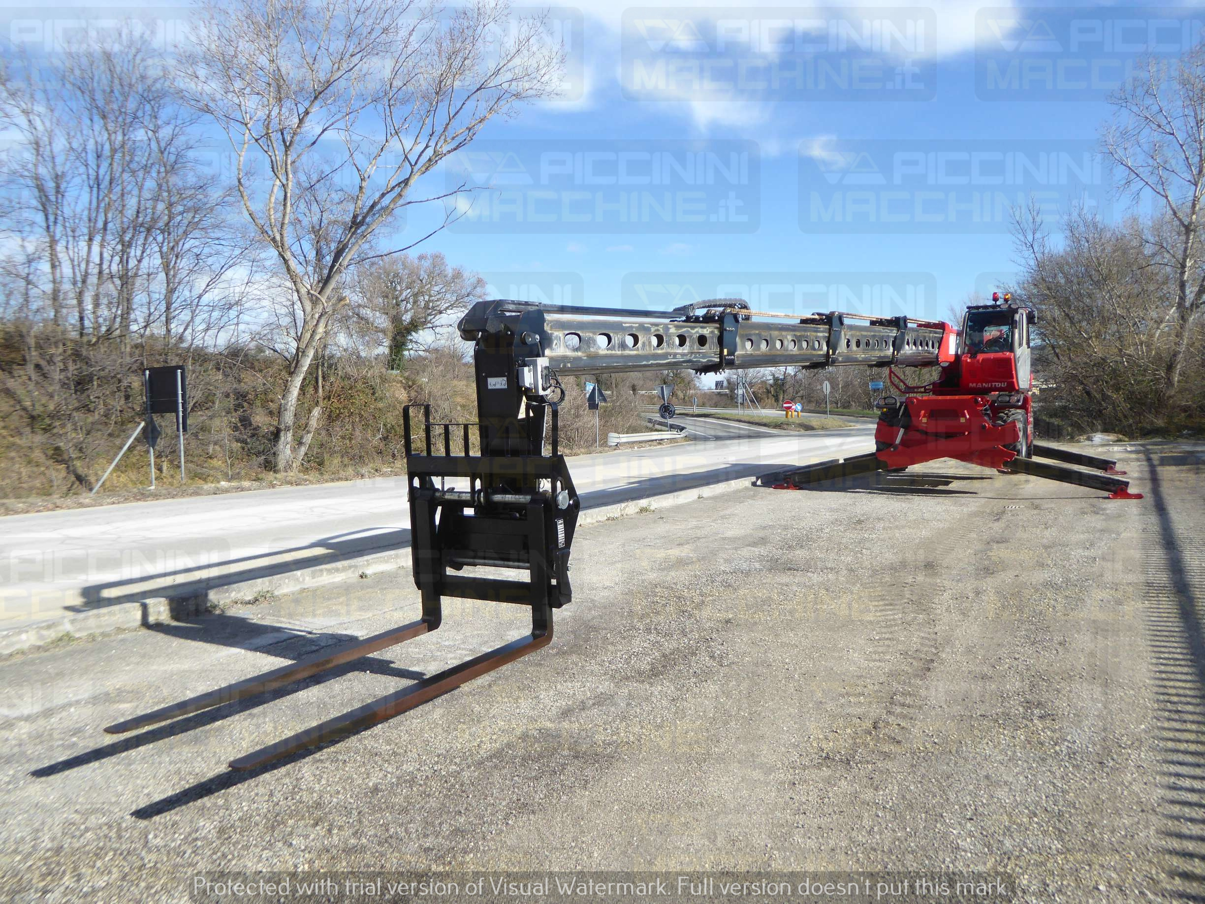 Sollevatore telescopico Manitou MRT3050 PLUS PRIVILEGE in vendita - foto 4
