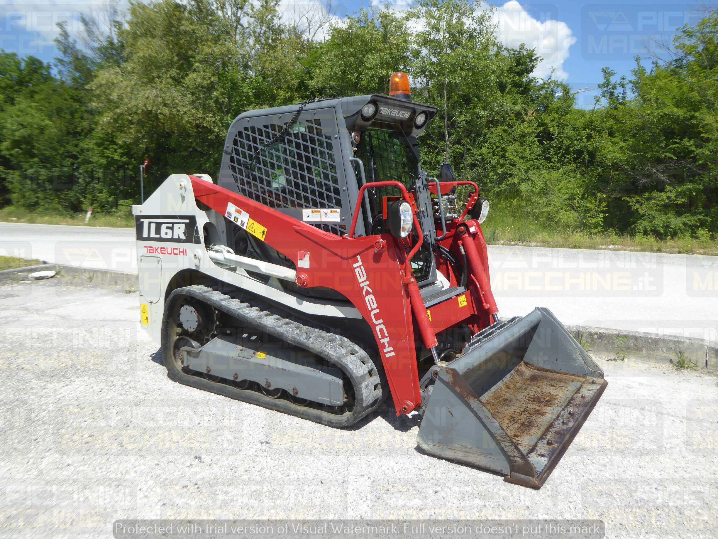 Pala cingolata Takeuchi TL6R in vendita - foto 5