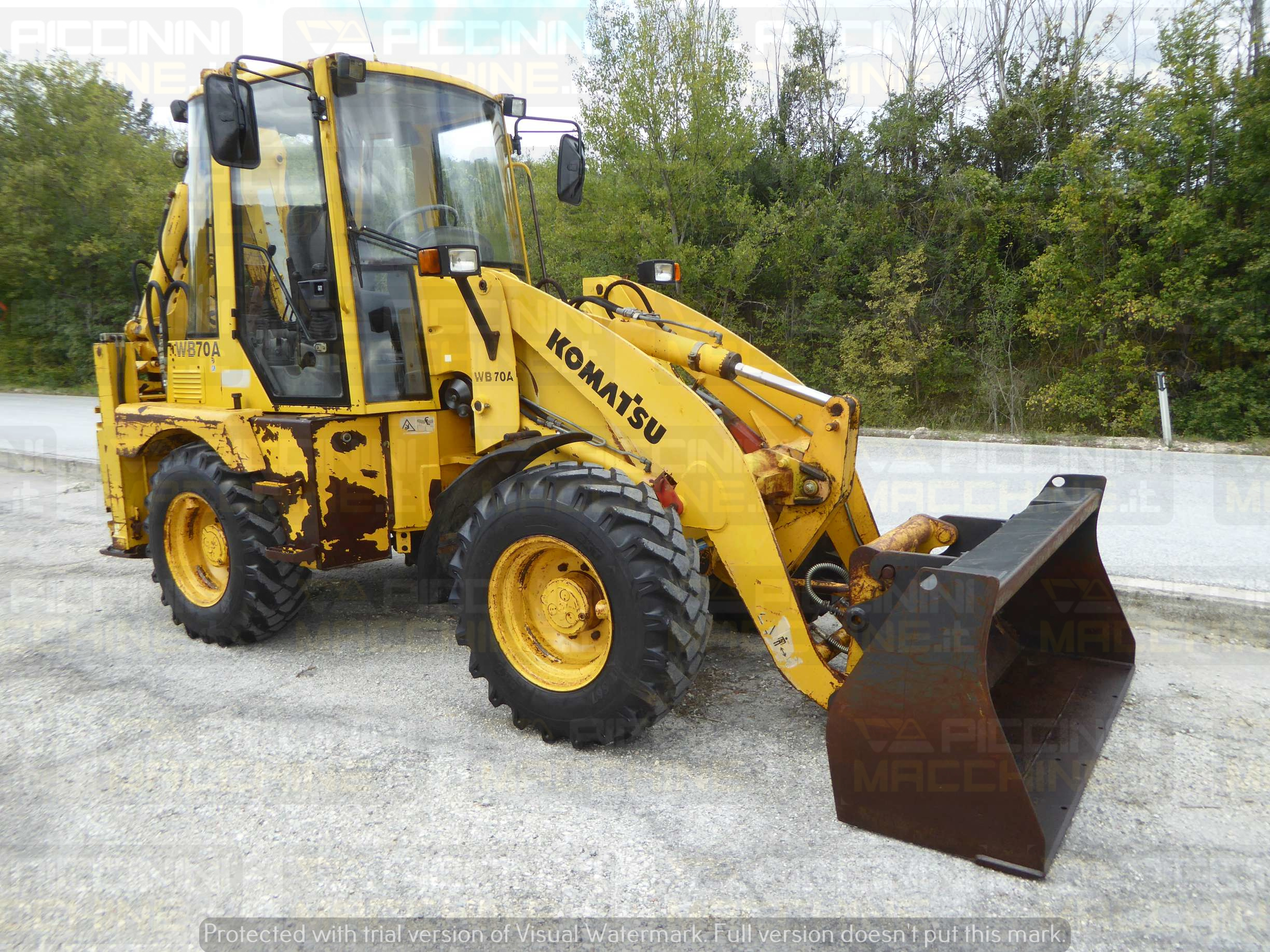 Terna articolata Komatsu WB70A in vendita - foto 3