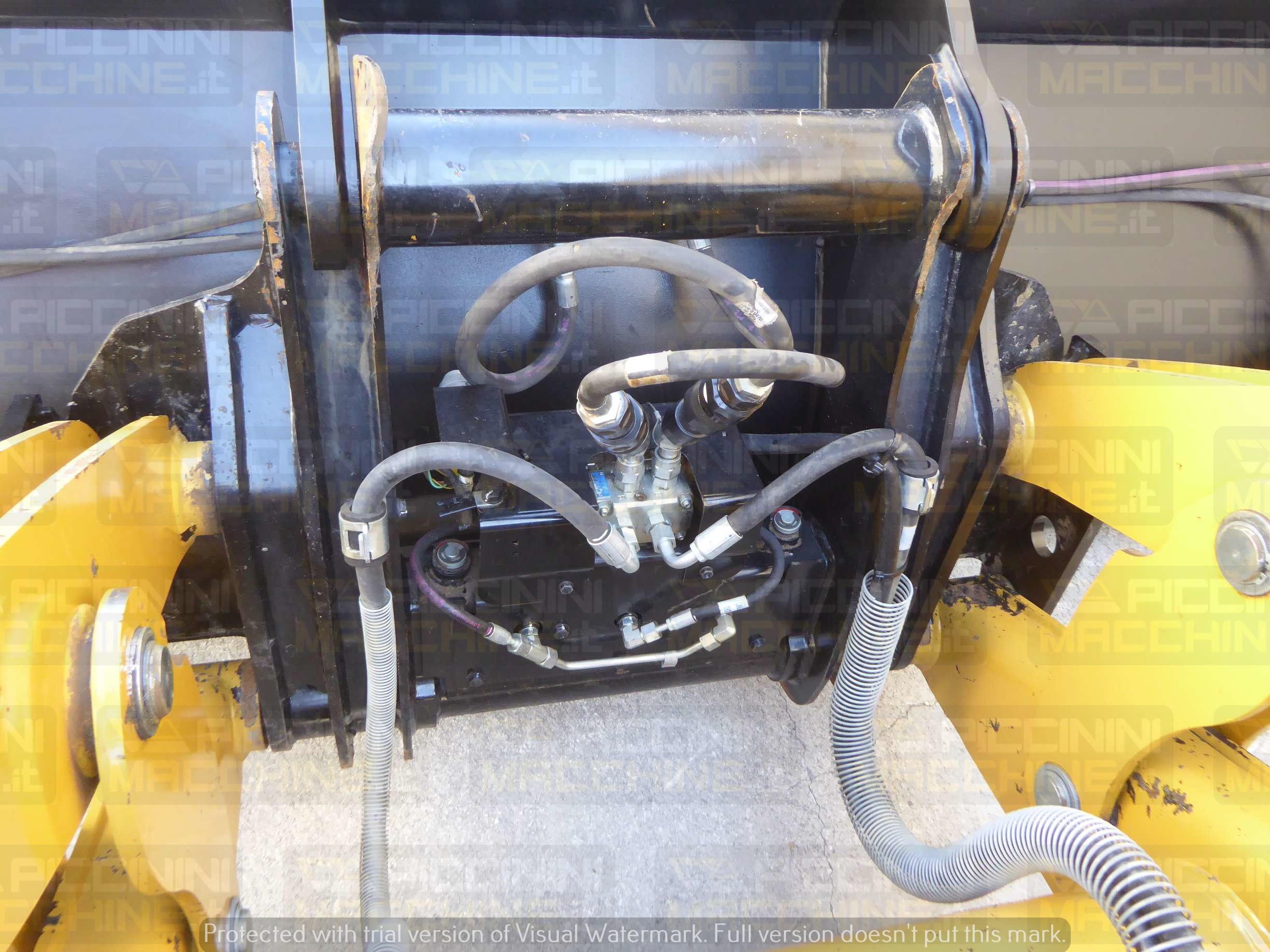 Terna rigida Caterpillar 444 in vendita - foto 6