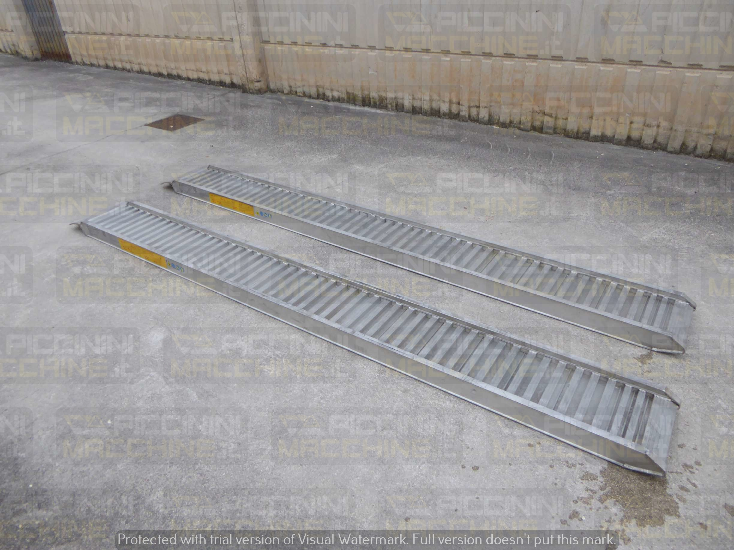 Rampe di carico CLM modello 100.35 in vendita - foto 1