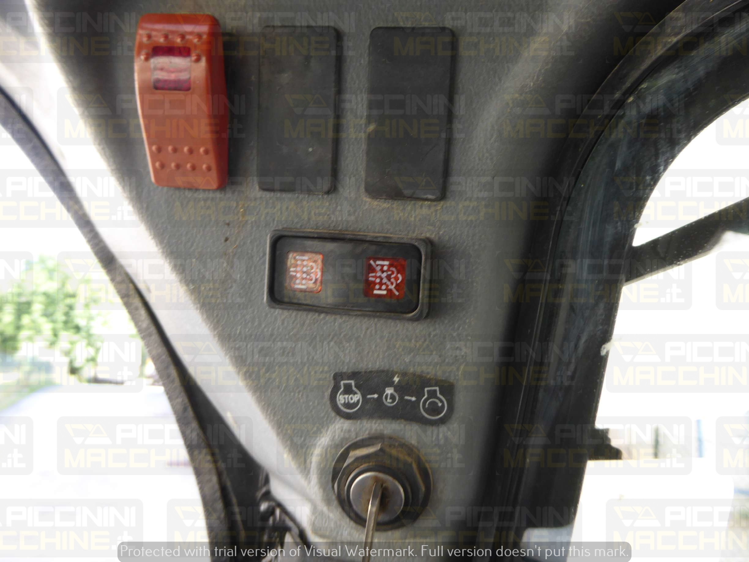Minipala gommata Gehl V270 HF in vendita - foto 10