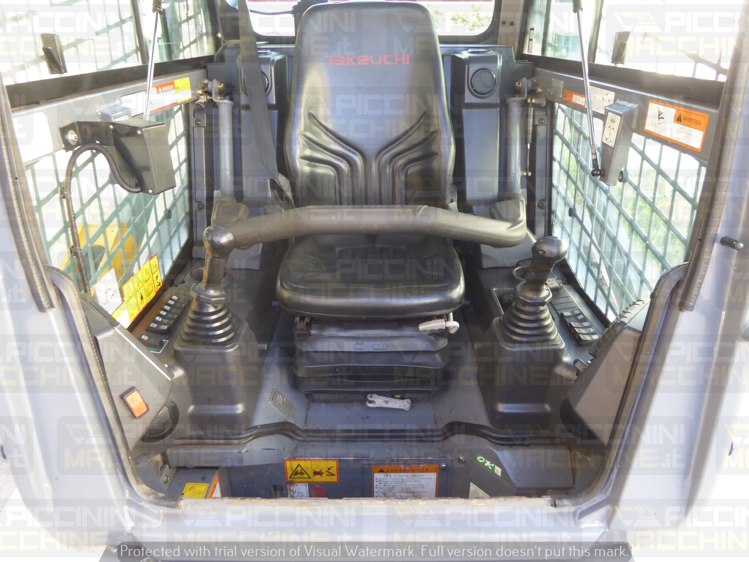 Pala cingolata Takeuchi TL10V2 in vendita - foto 11