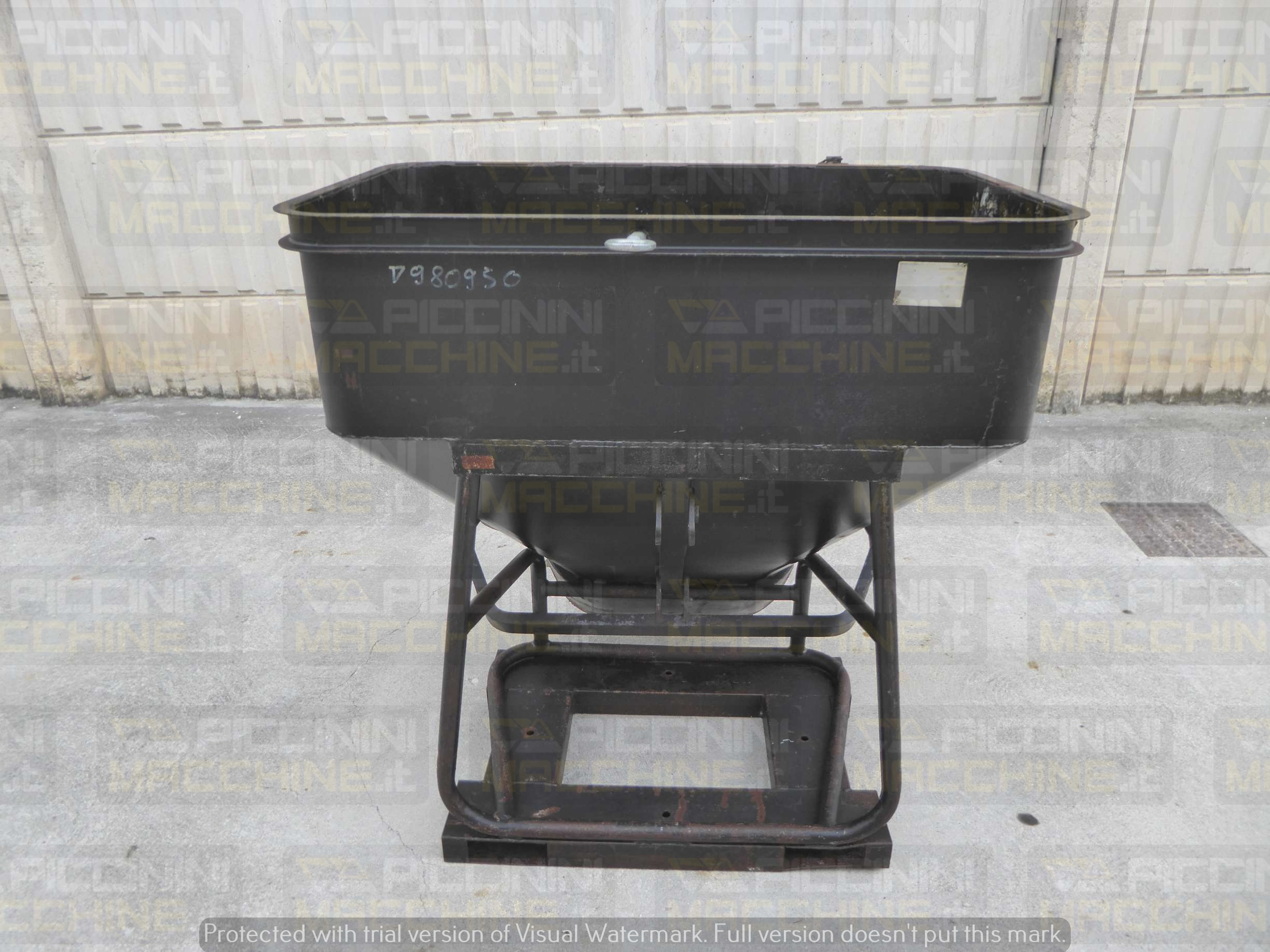 Secchio per calcestruzzo Merlo 1600 kg in vendita - foto 2