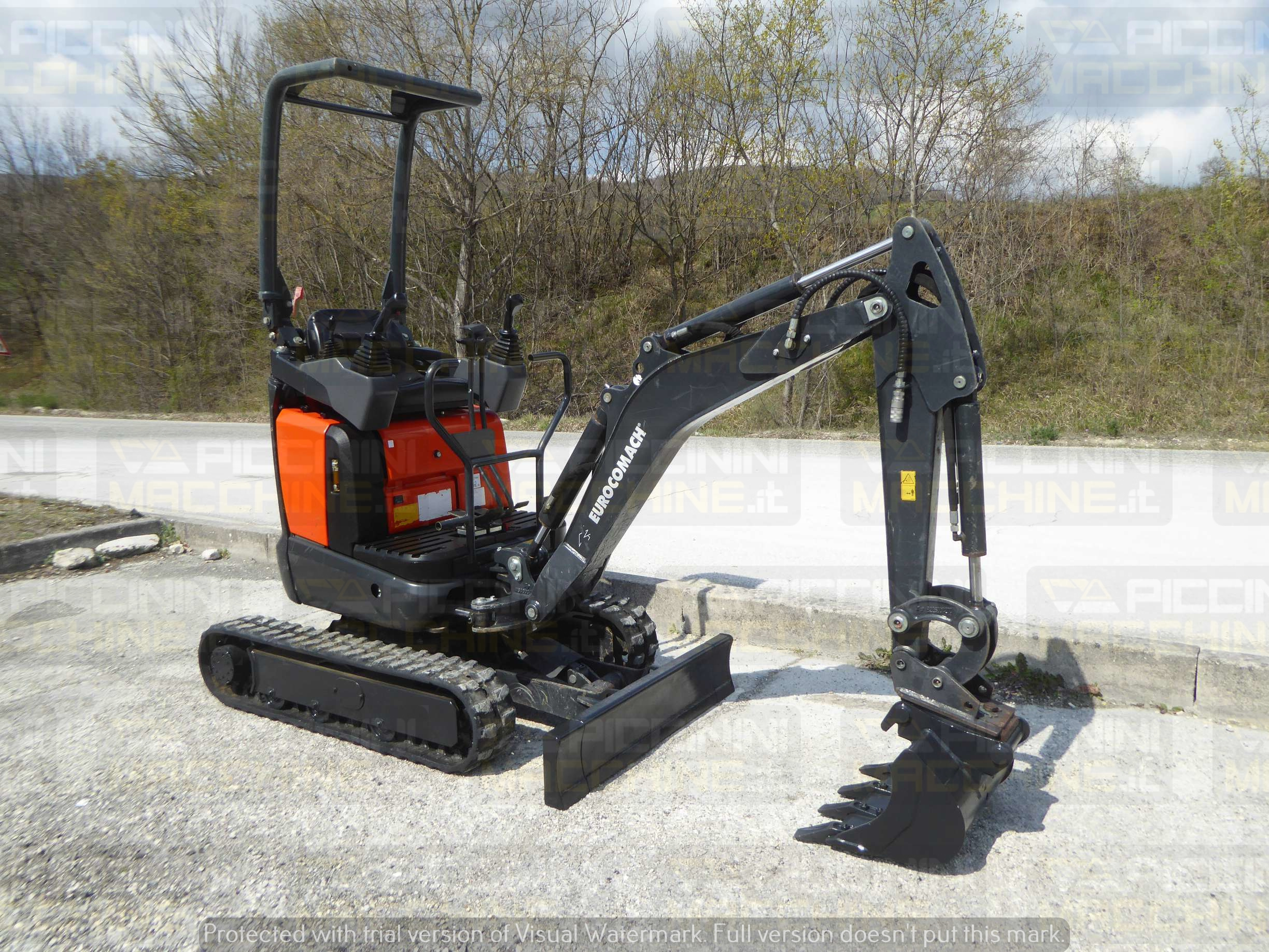 Miniescavatore Eurocomach ES12ZT in vendita - foto 3