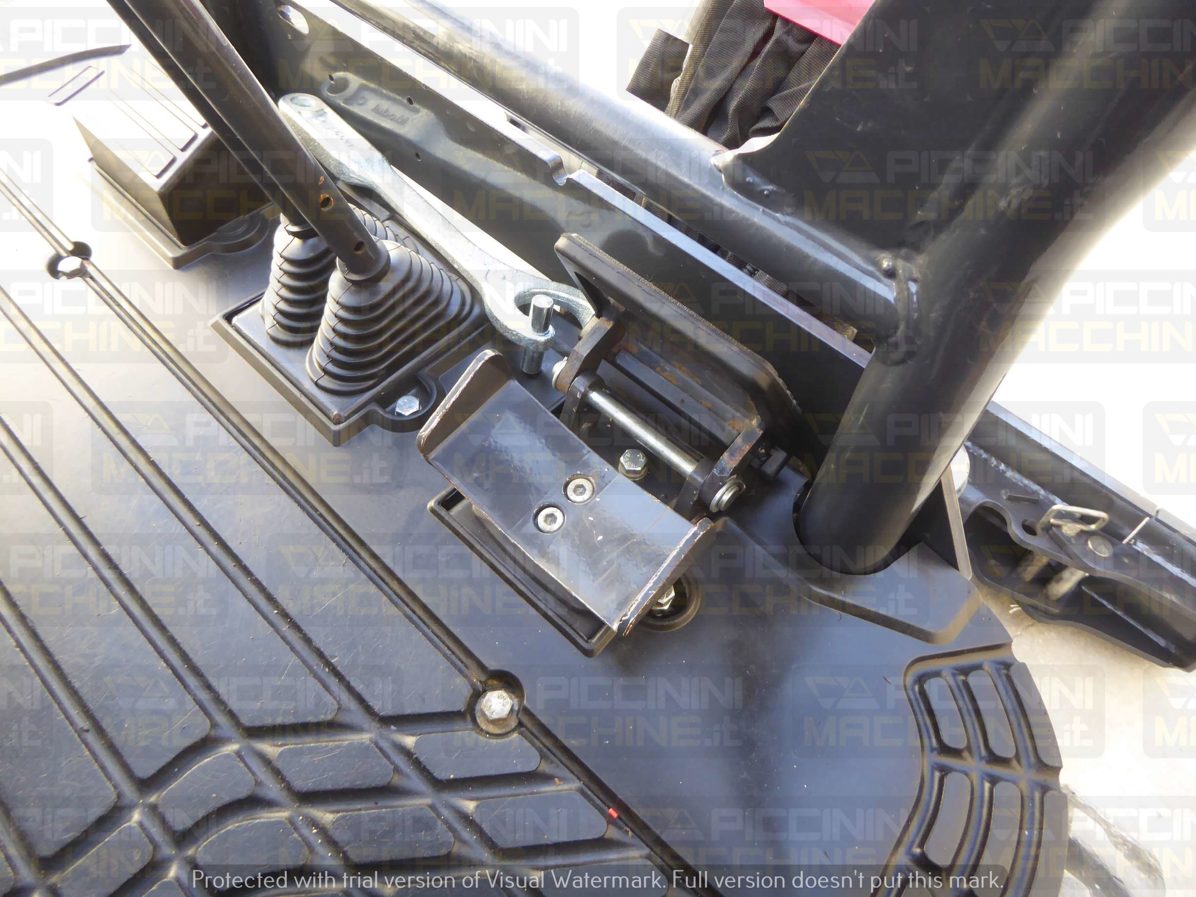 Miniescavatore Yanmar VIO17-1 in vendita - foto 12