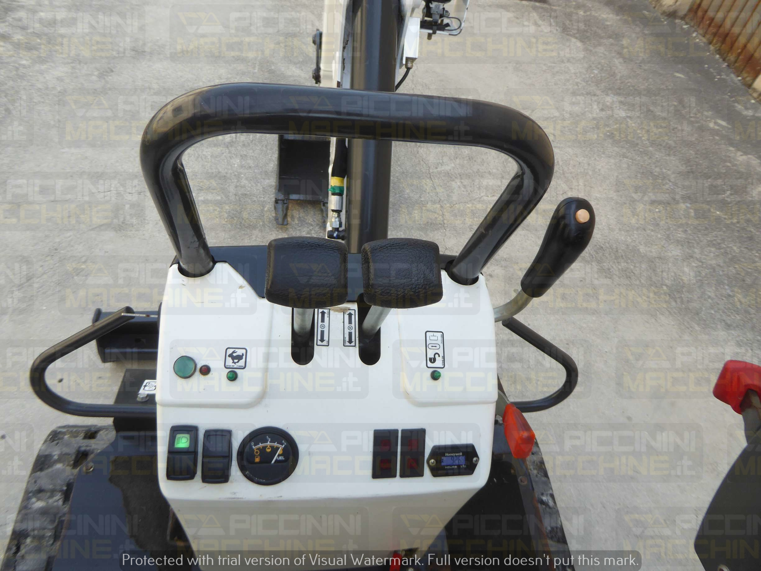 Miniescavatore Bobcat E10Z in vendita - foto 11