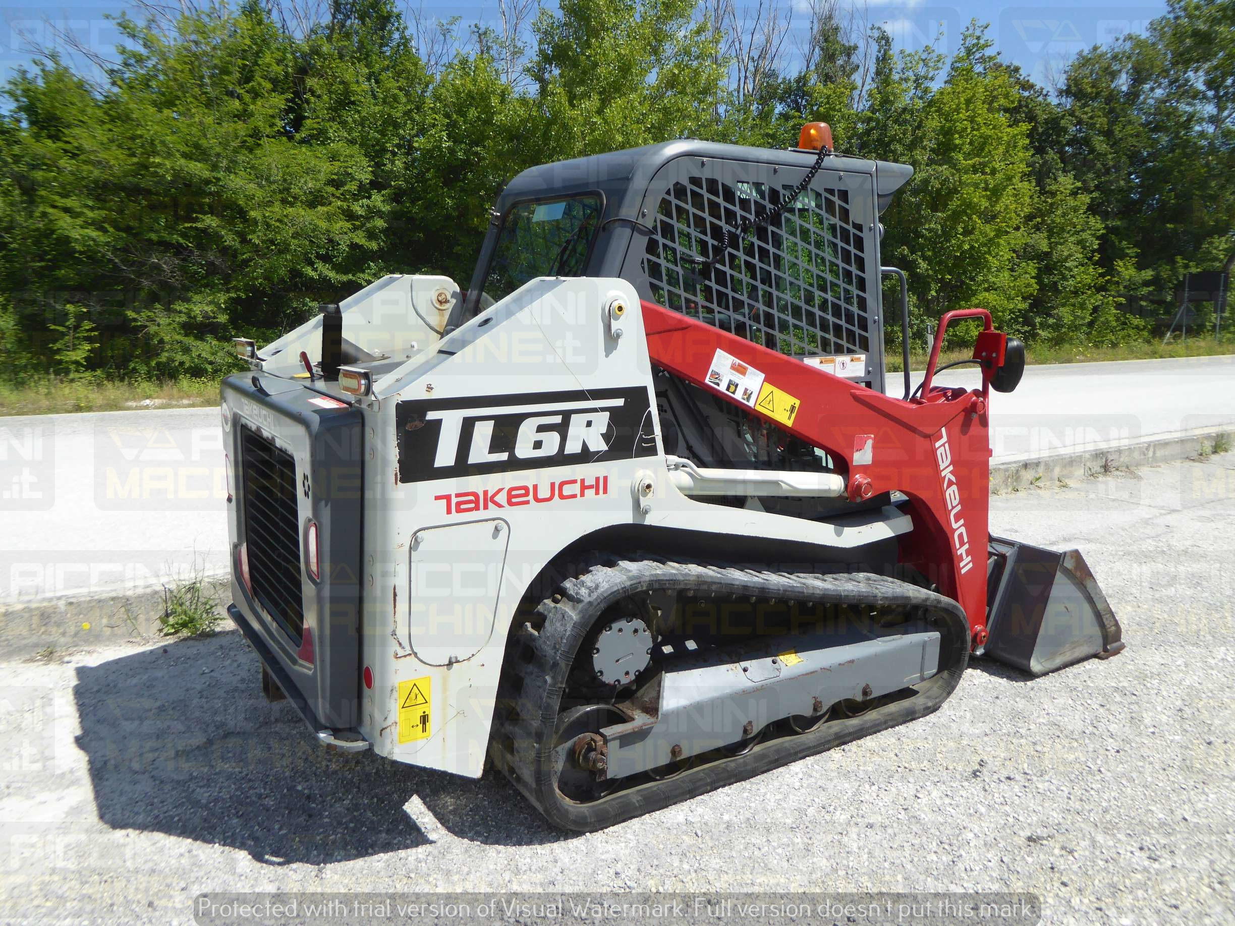 Pala cingolata Takeuchi TL6R in vendita - foto 4