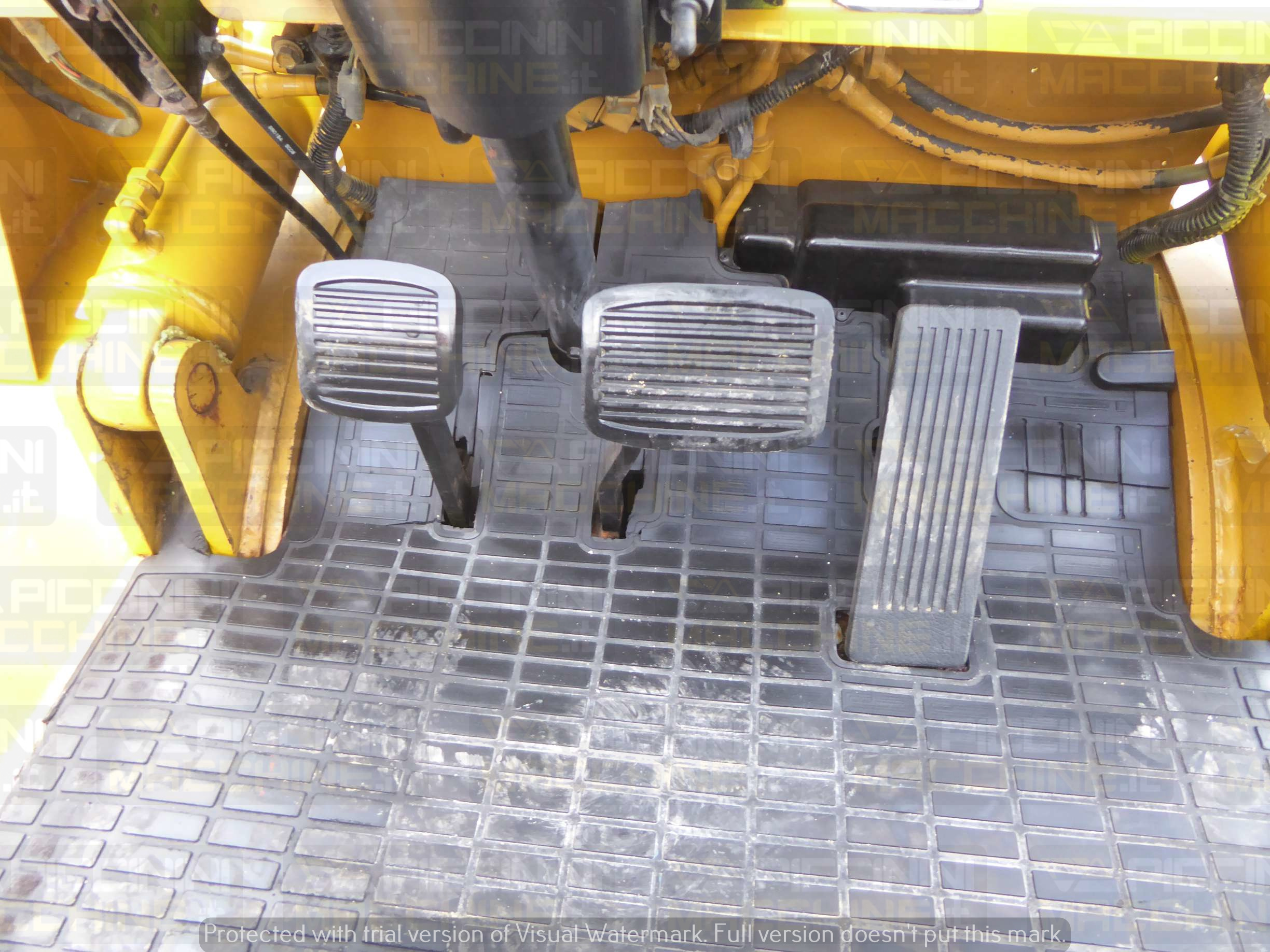 Carrello elevatore Caterpillar DP30 in vendita - foto 11