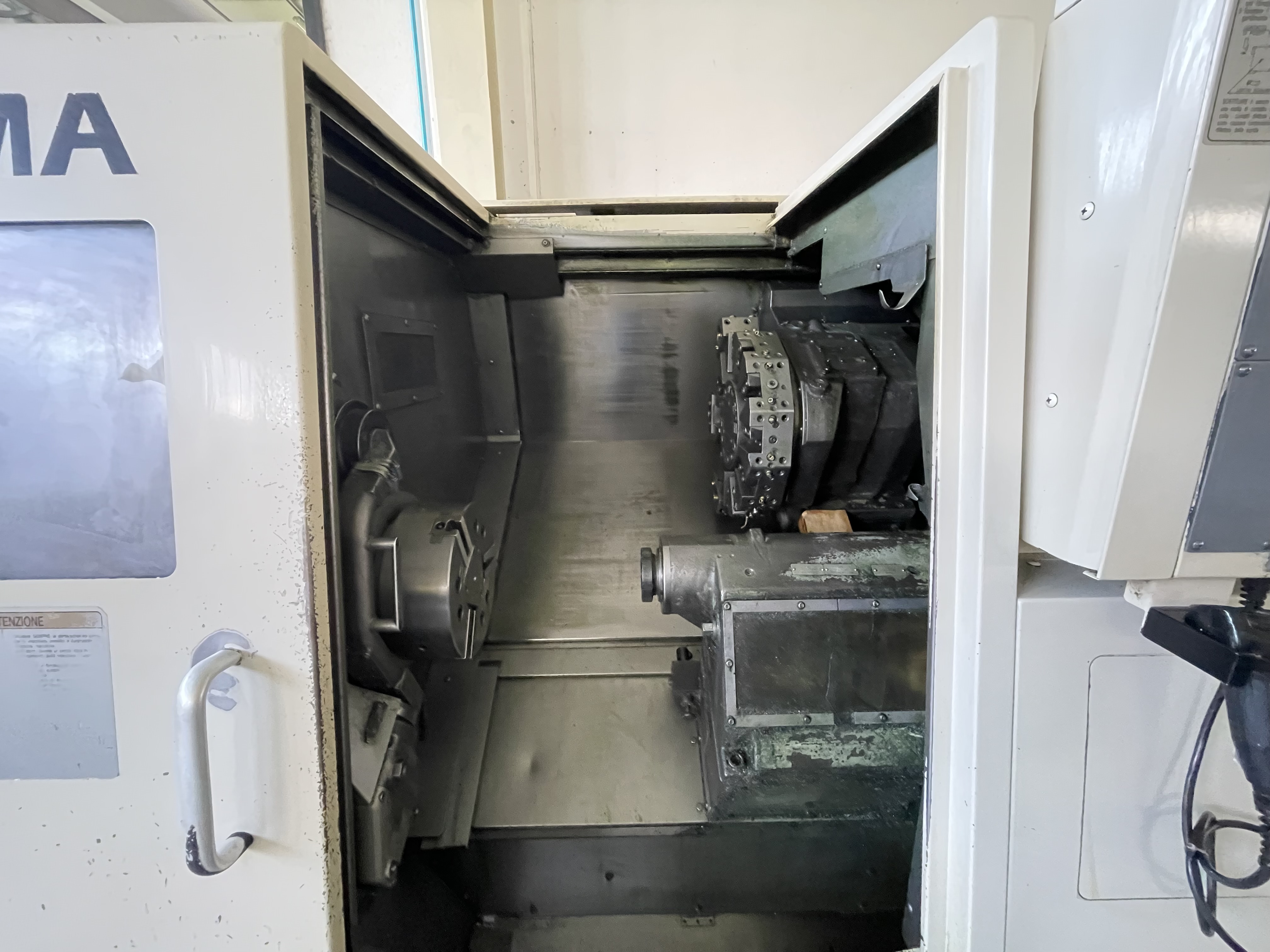 TORNIO CNC USATO OKUMA LB 300 in vendita - foto 6