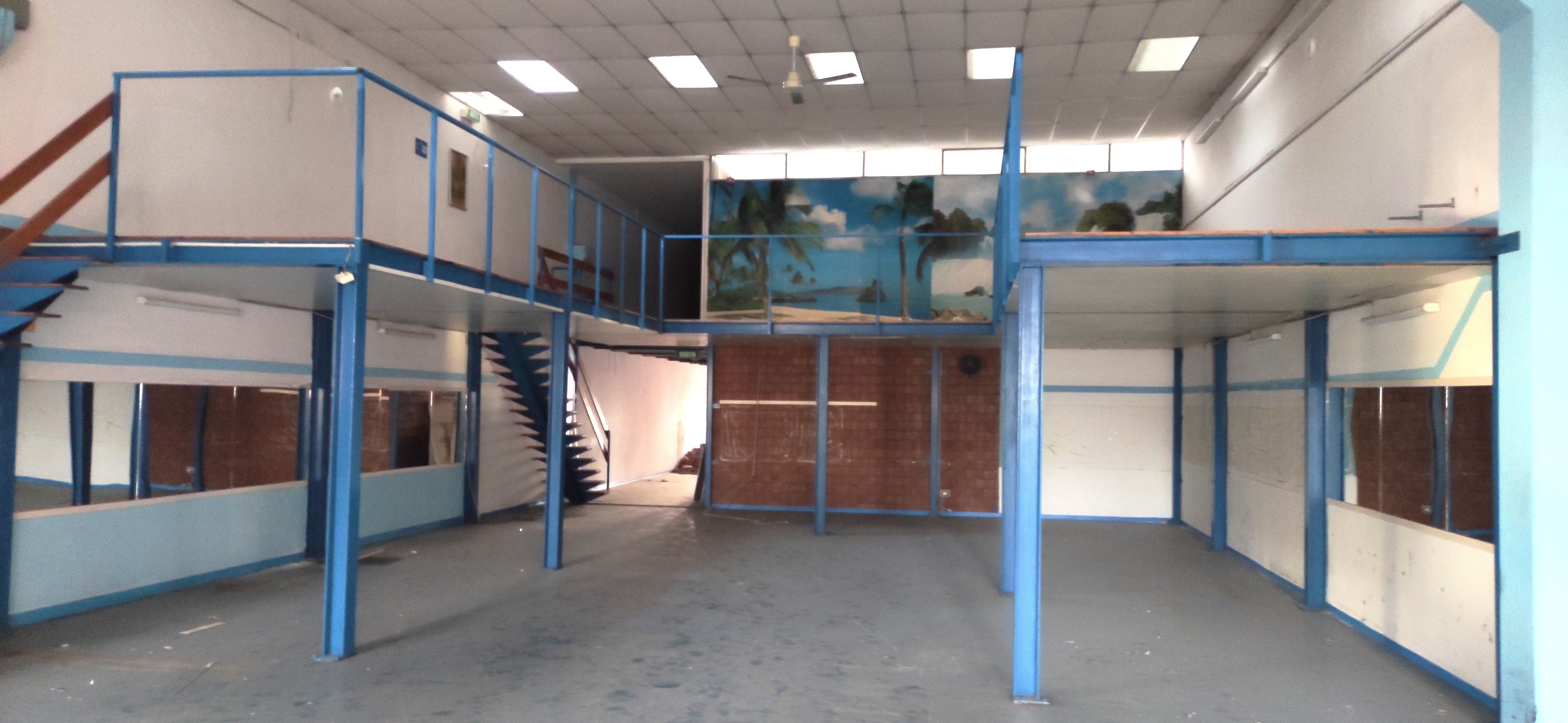 Porzione di capannone uso magazzino in vendita - foto 1