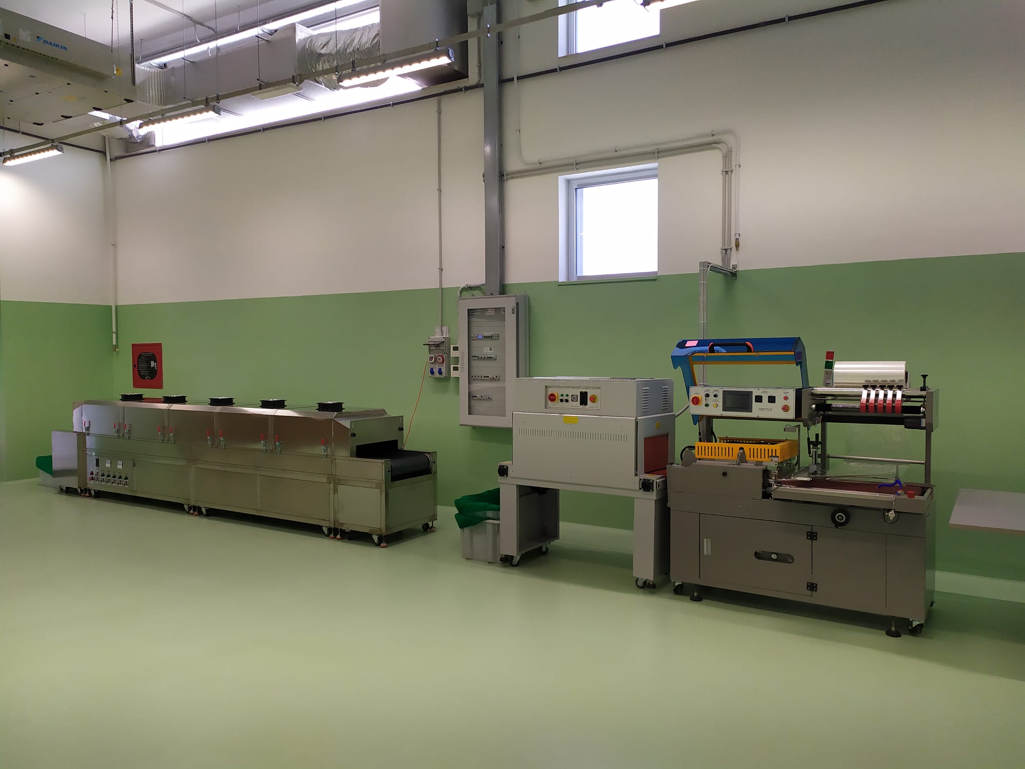 Linea di produzione di mascherine chirurgiche  in vendita - foto 13