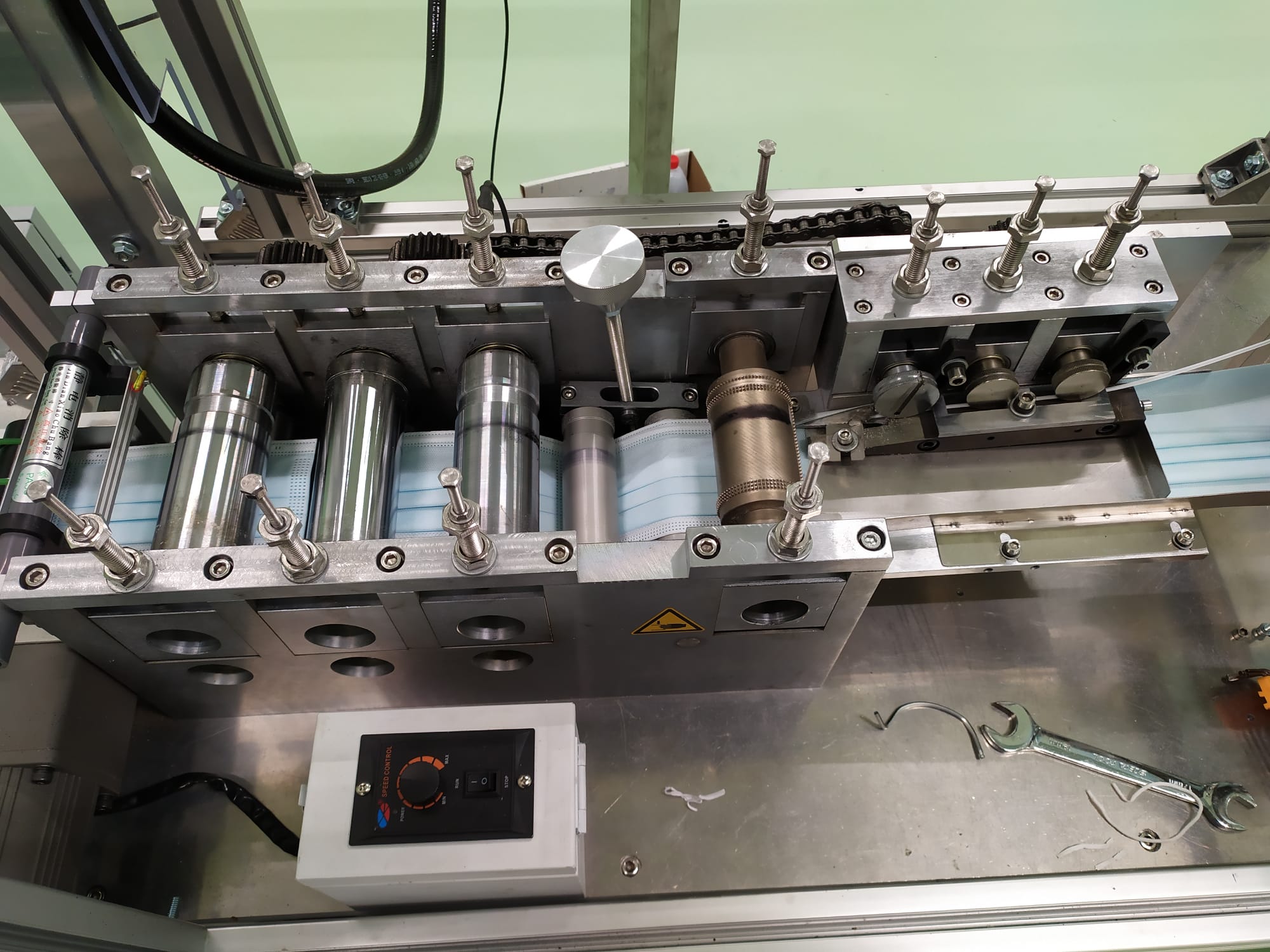 Linea di produzione di mascherine chirurgiche  in vendita - foto 10