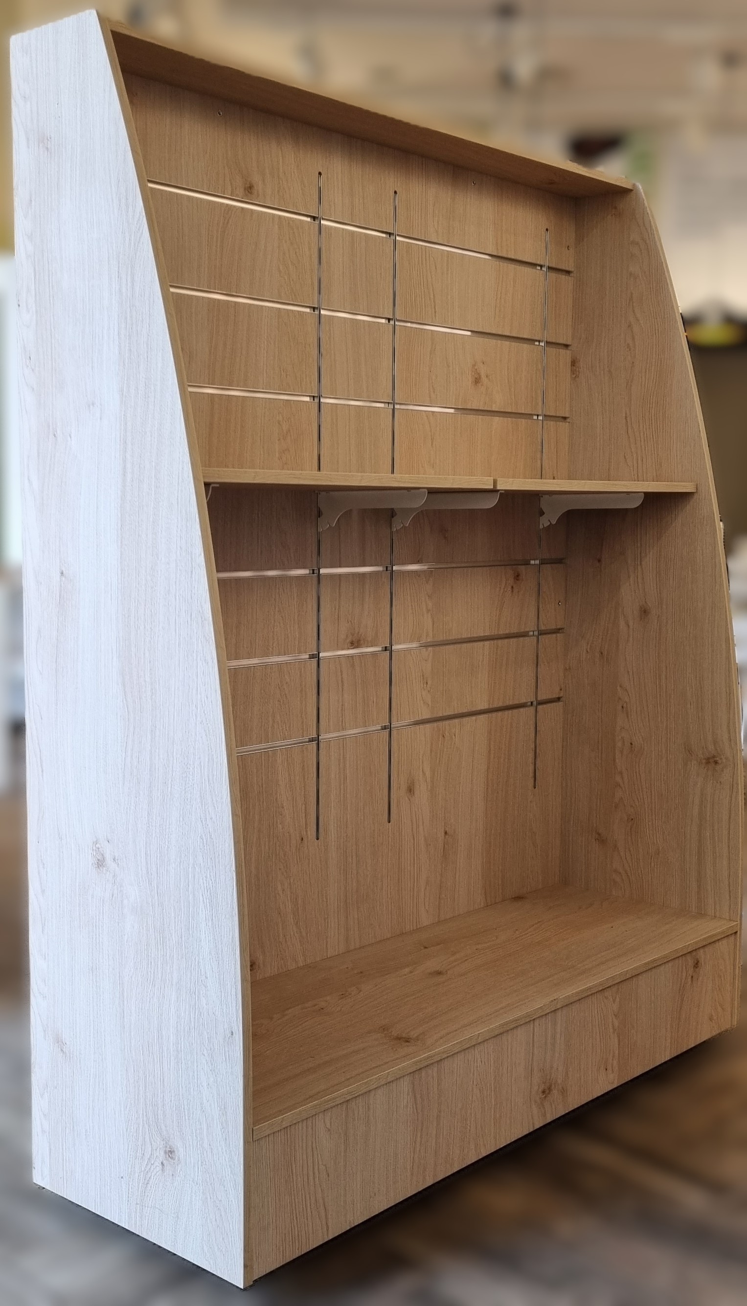 VENDO SCAFFALE LEGNO CON RUOTE in vendita - foto 1