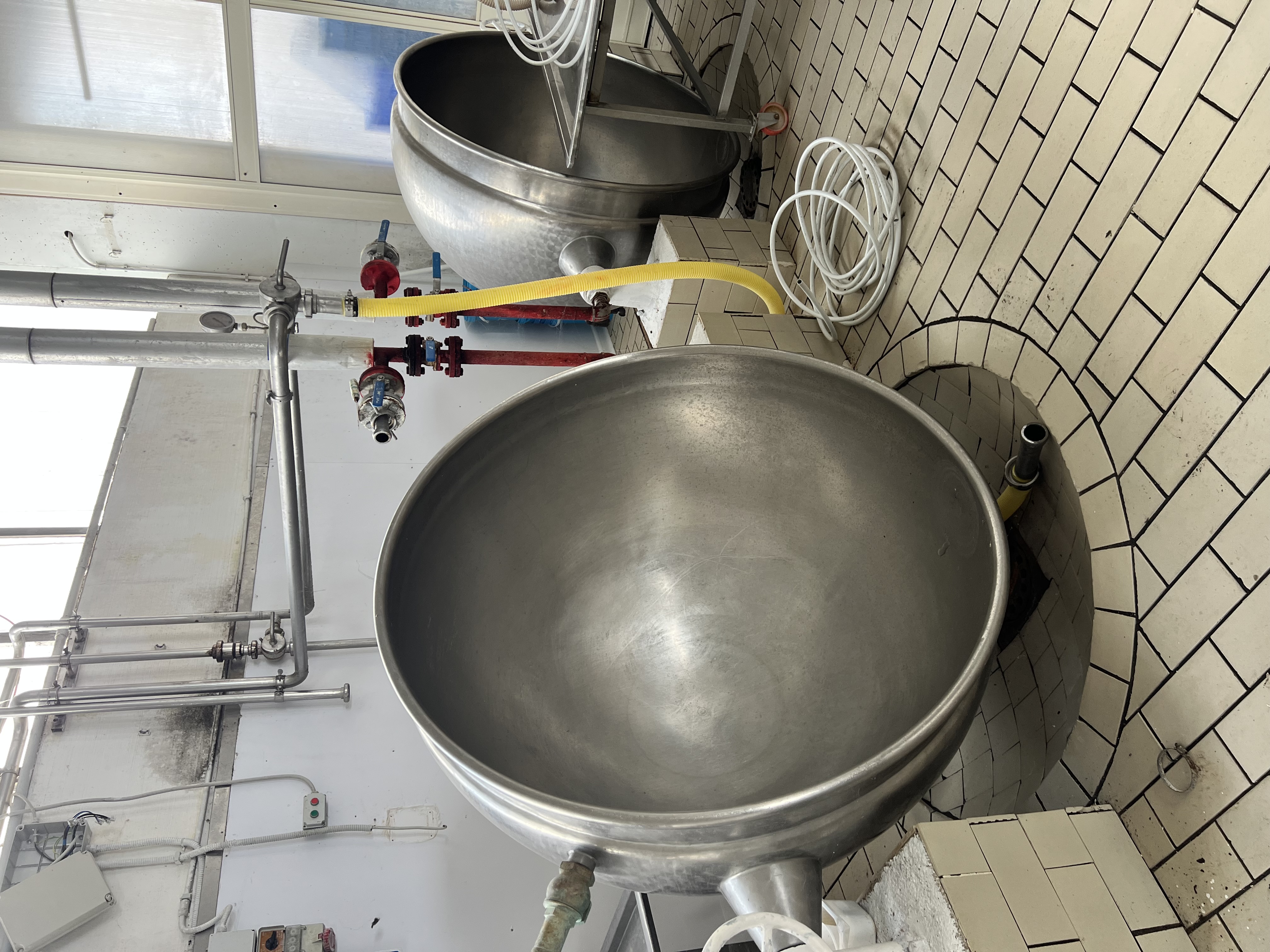 Lavorazione latte e formaggi in vendita