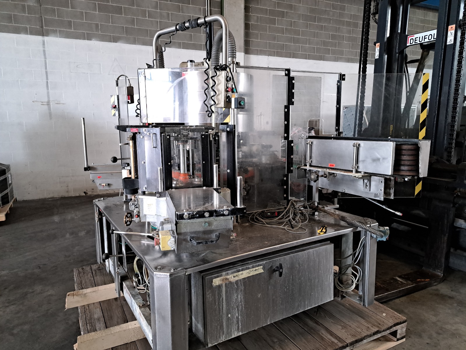 Krones Robusta - 10 heads labelling machine in vendita - foto 6