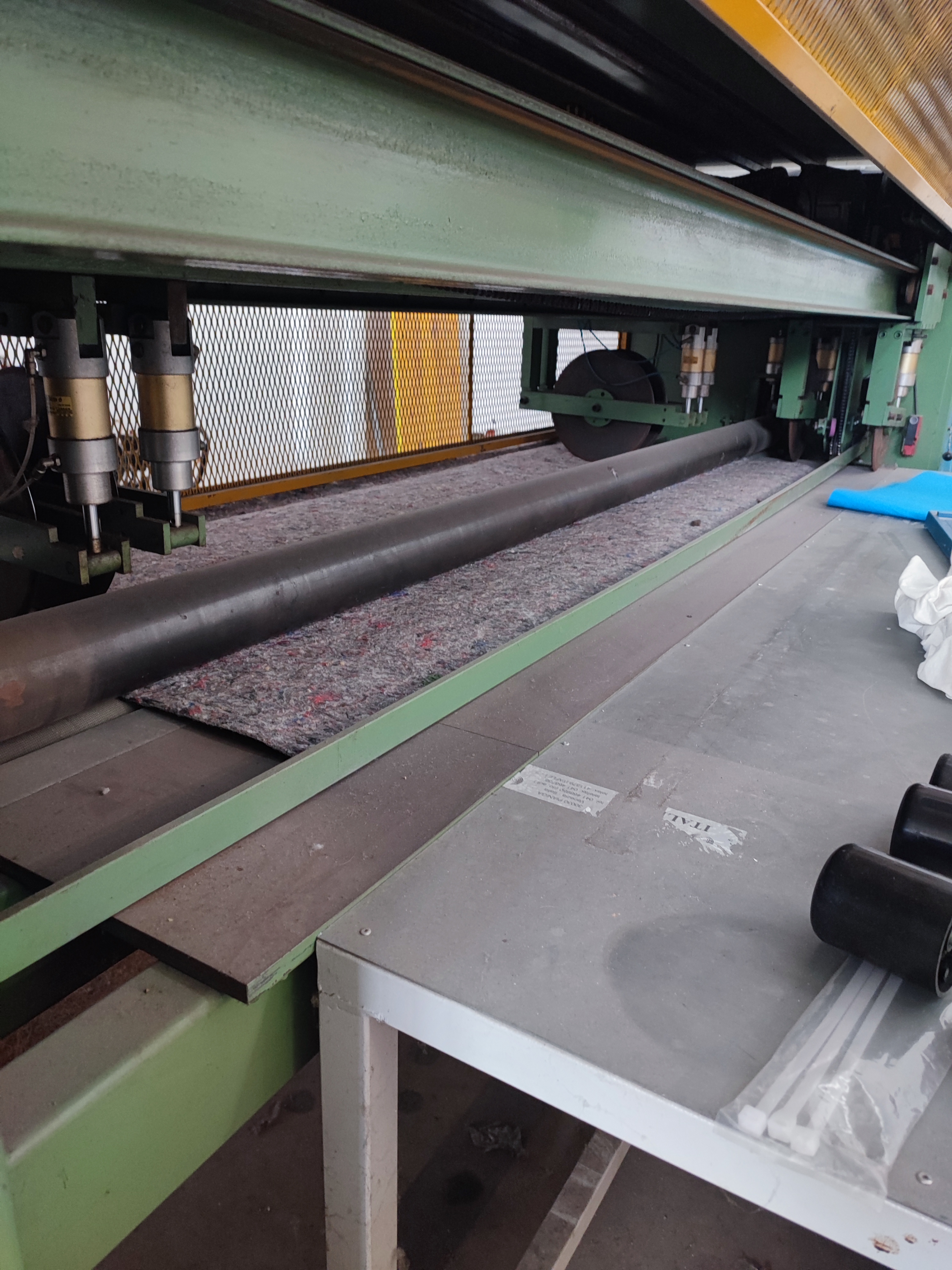 MACCHINA TAGLIA FELTRO DA BOBINA in vendita - foto 9