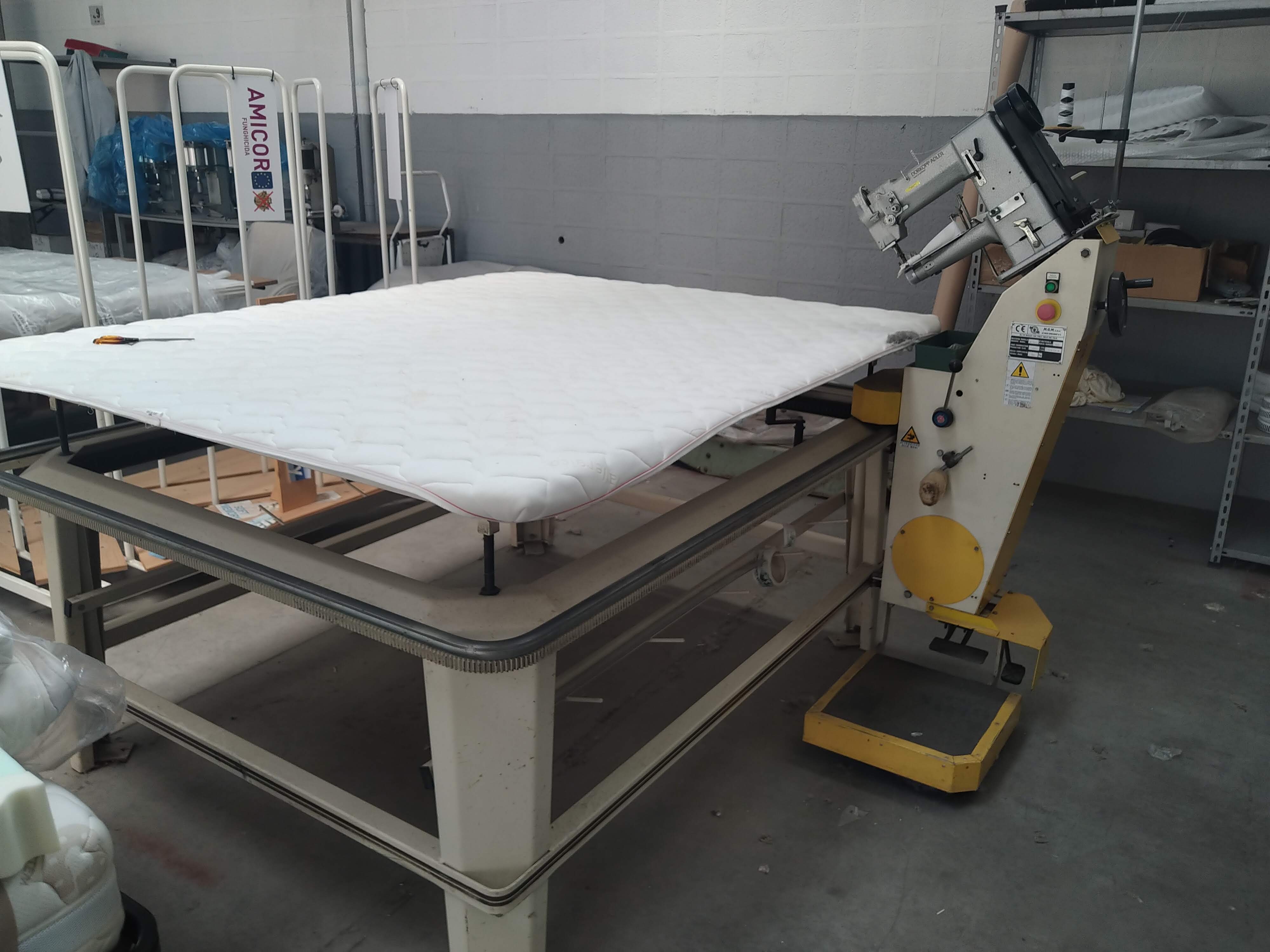 Attrezzatura tessile varia in vendita