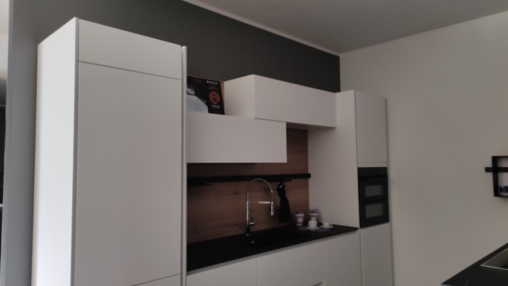 Mobile cucina ad angolo, completo di elettrodomestici  in vendita - foto 7