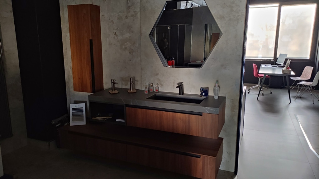 LOTTO 22 - Sanitari, arredo bagno e accessor in vendita - foto 7