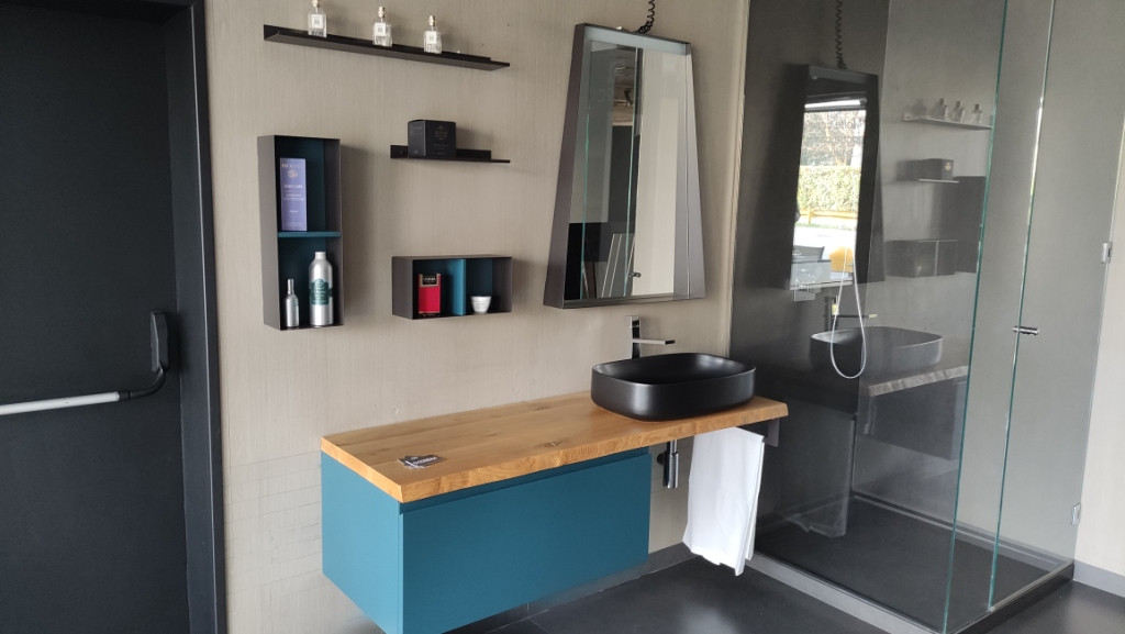  LOTTO 29 - N. 2 mobili bagno e piatto doccia in vendita - foto 3