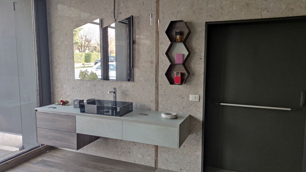  LOTTO 29 - N. 2 mobili bagno e piatto doccia in vendita - foto 10